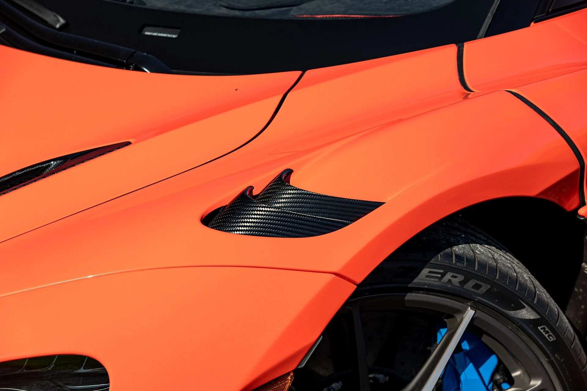 mph006_778642091_249_p7_l_1aedaf401c