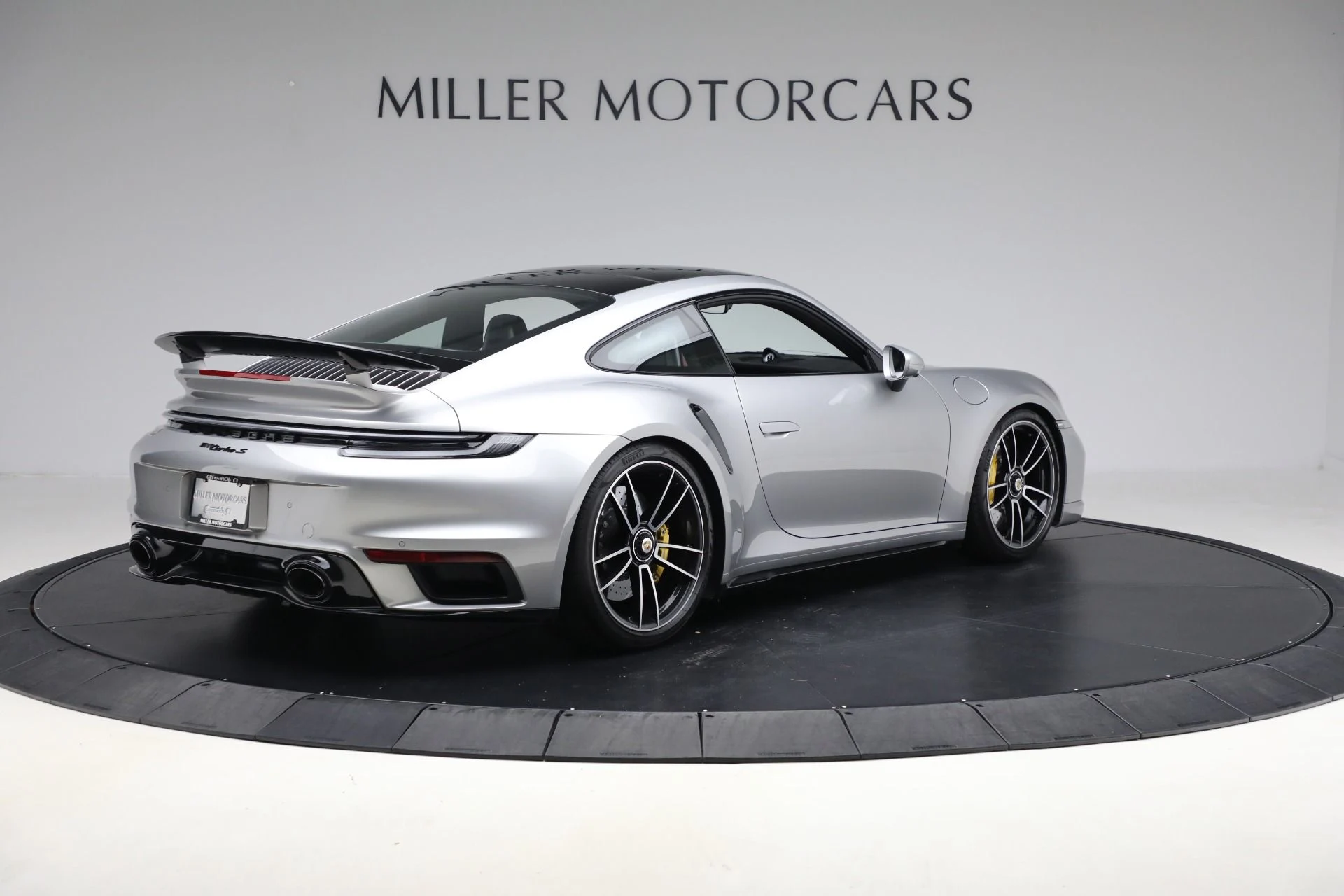mph006_780095489_Used_2021_Porsche_911_Turbo_S_1760565433_3940ccd714