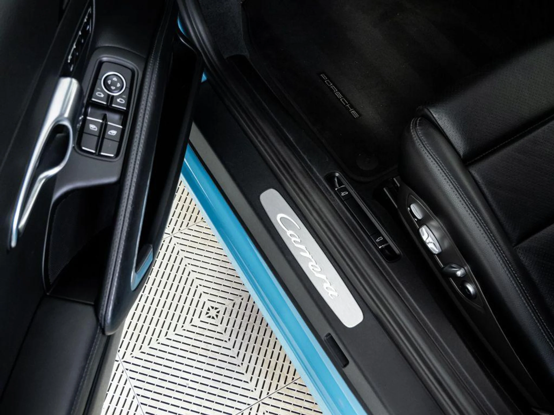 mph006_784802592_t5_F_Nm42_AT_49m_Dh_N_Afs_GN_1_Q_Qod98_2c02247d3f