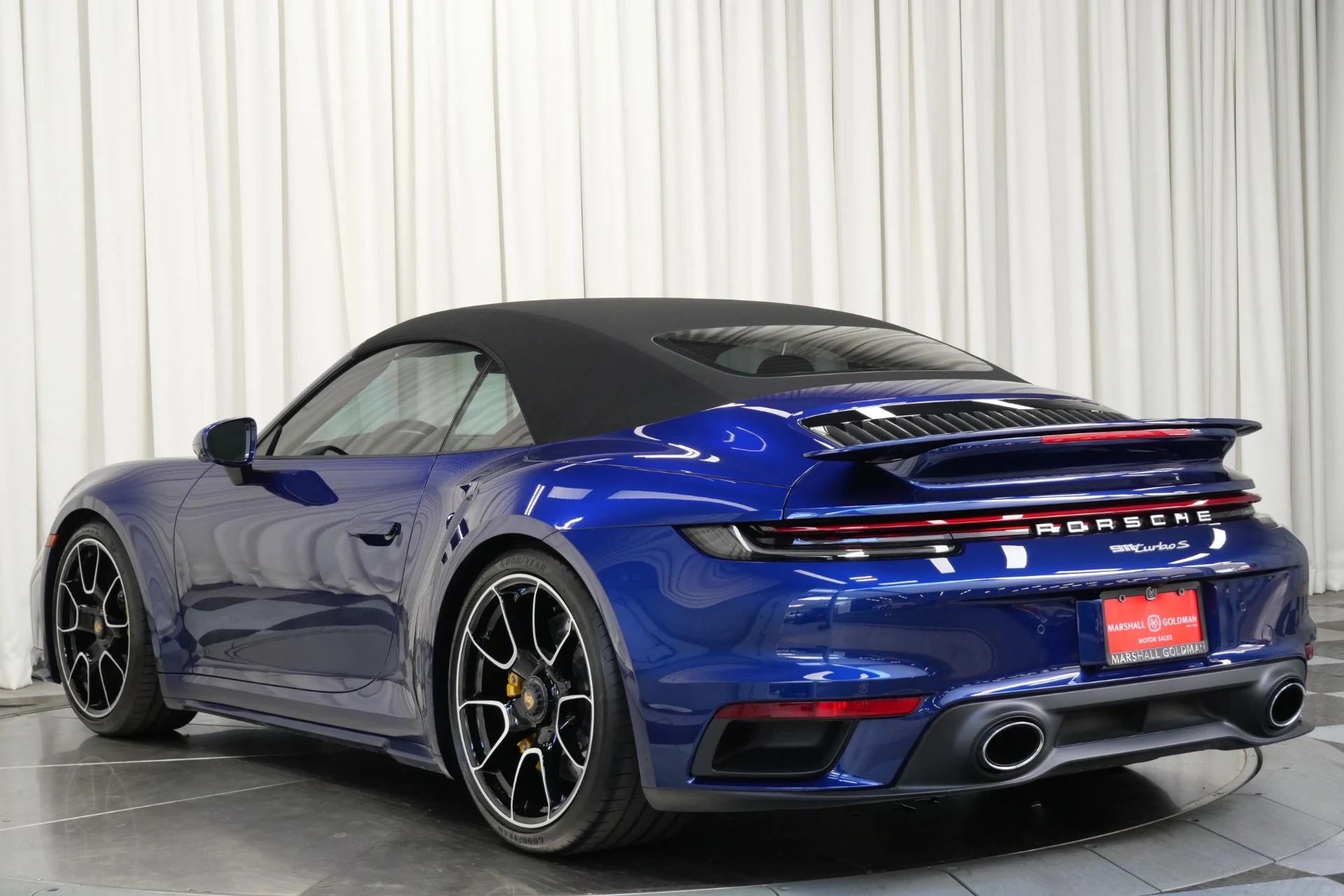 mph006_788268790_Used_2023_Porsche_911_Turbo_S_Cabriolet_1758898003_f1aaeb4124