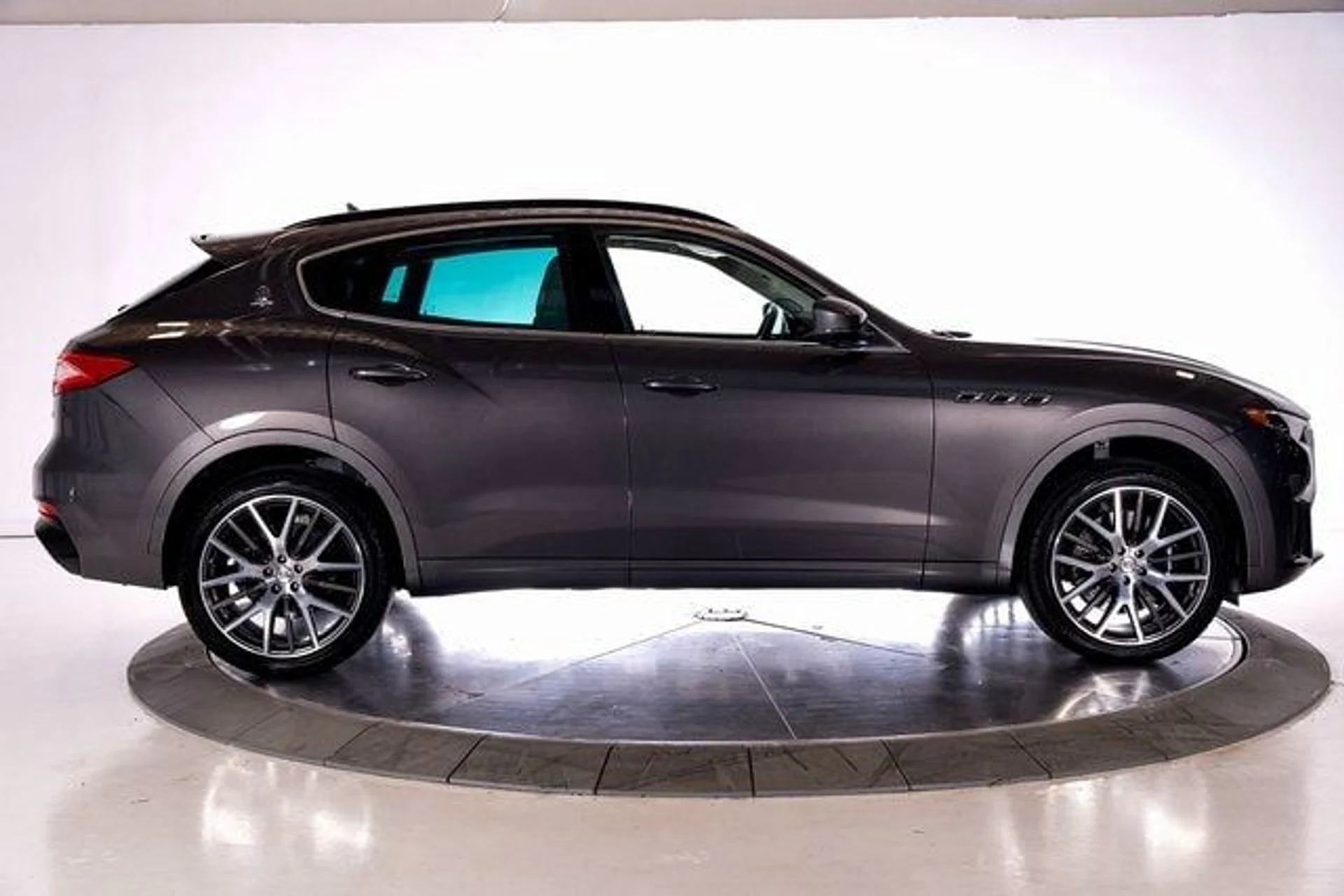 mph006_79056518_3342a325b3ee66a62c50f206333f27cex_3fb8c0ba22