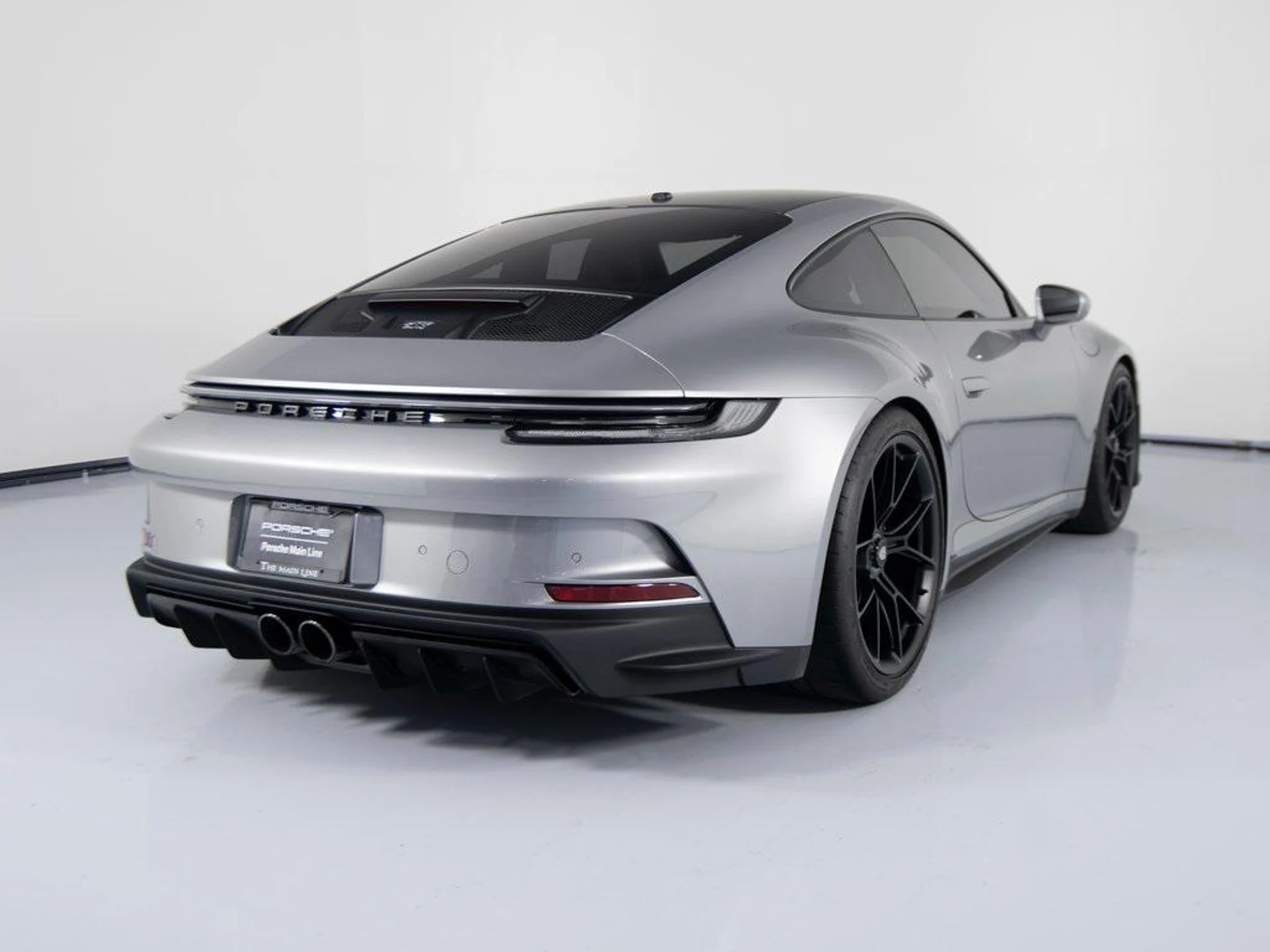 mph006_795065878_Aoysf_DKH_5_D6_A_Ln_R_Isx_GI_6_Gq_Hv_LE_0d4d300e71