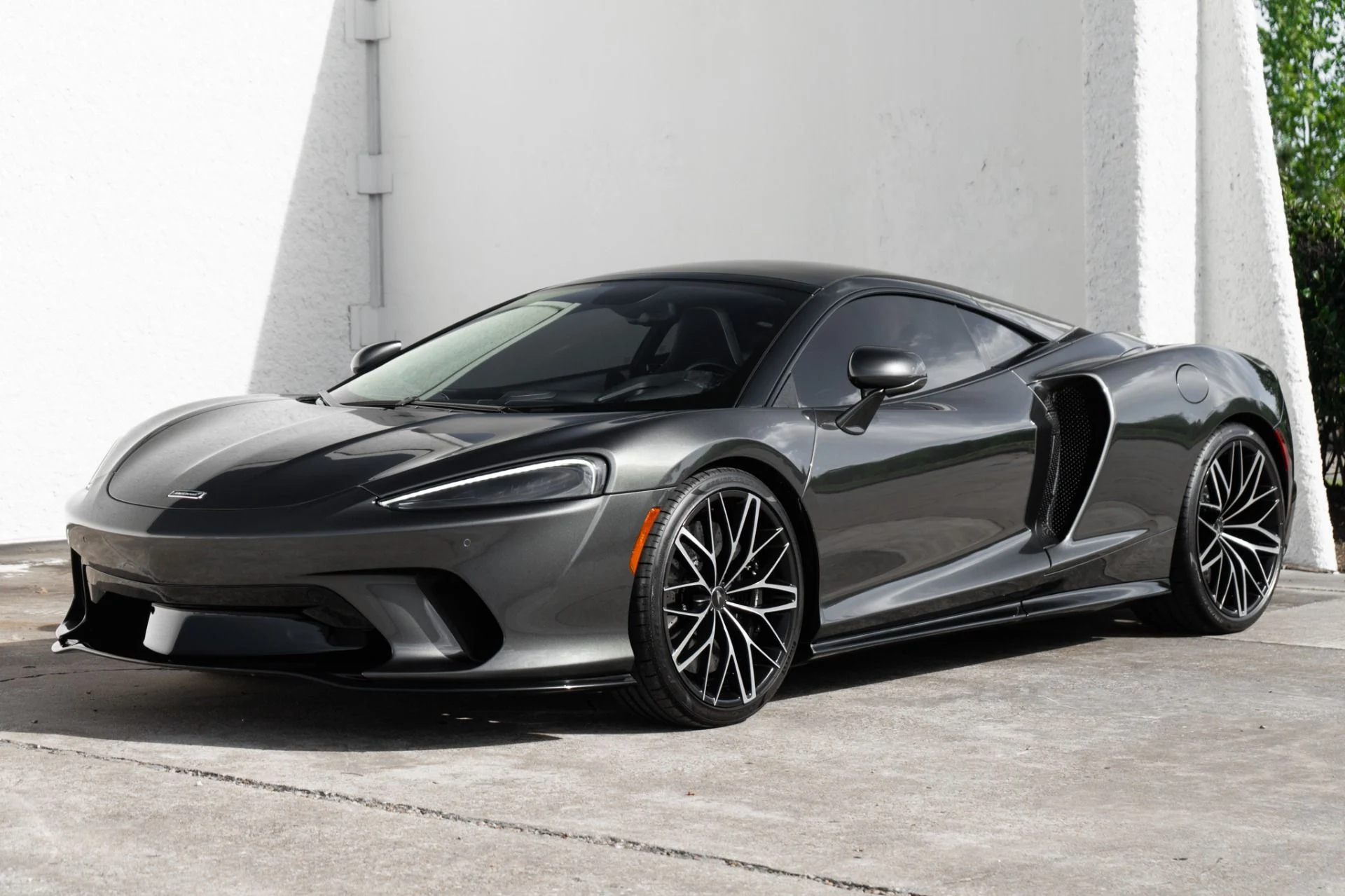 mph006_795395114_Used_2021_Mc_Laren_GT_1775578978_50a817ba55