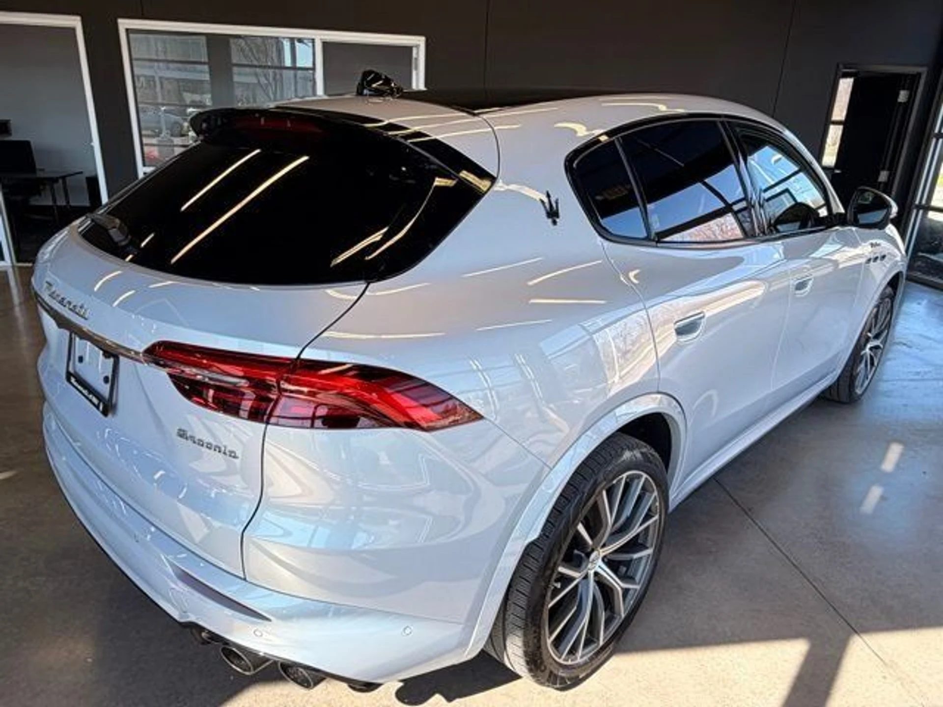 mph006_808187292_9bba36bb5947b4a3bfaf50c3fc3a0470_48546dab33