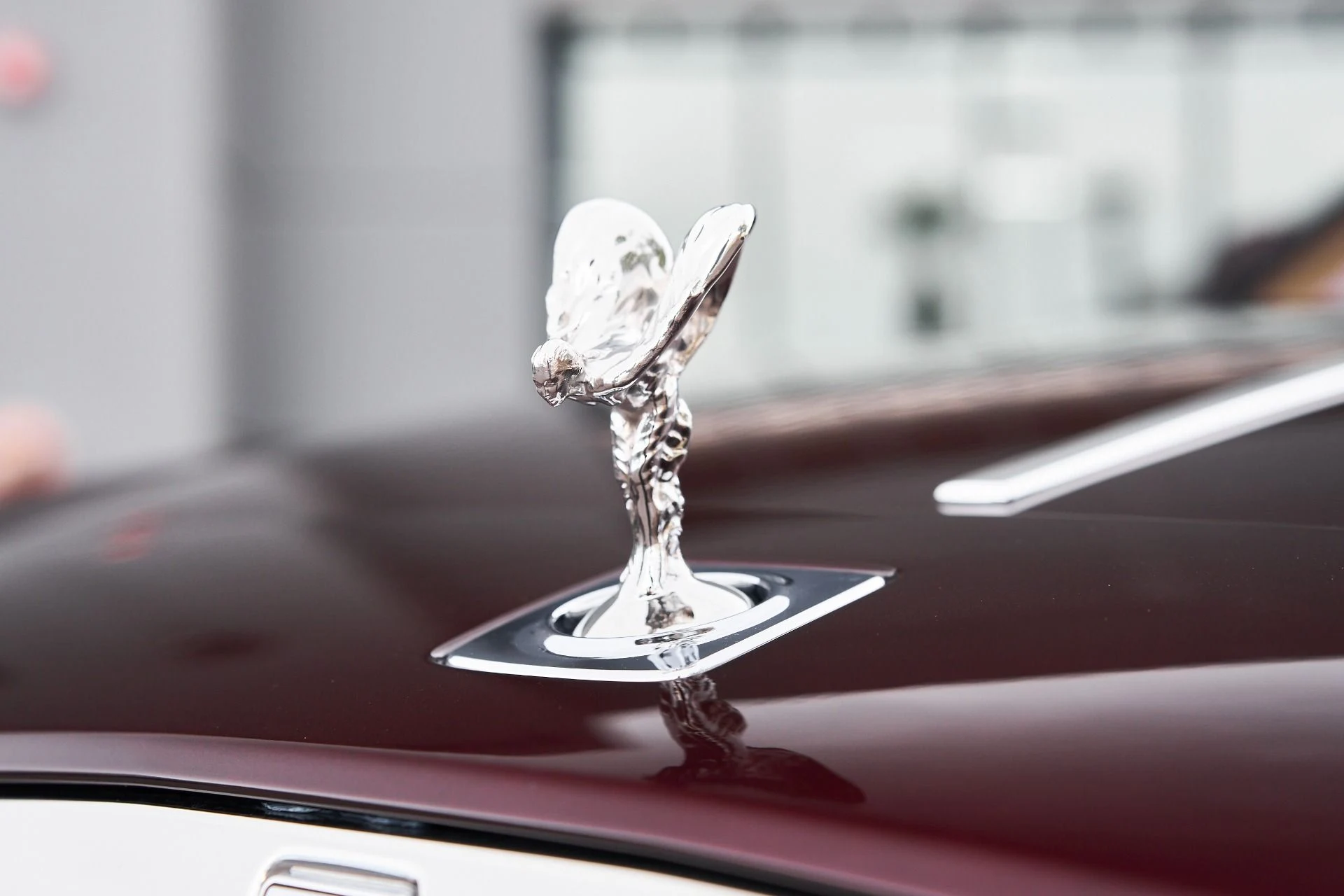 mph006_811163431_Used_2015_Rolls_Royce_Wraith_Base_1757113577_101f3264bd