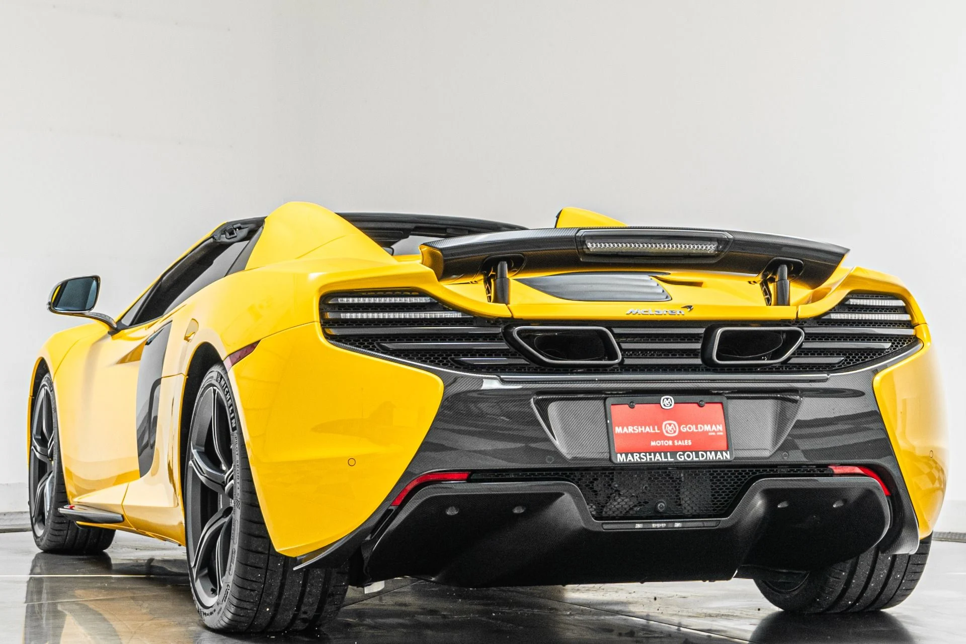 mph006_81943866_Used_2015_Mc_Laren_650_S_Spyder_1790194530_f872bf0705