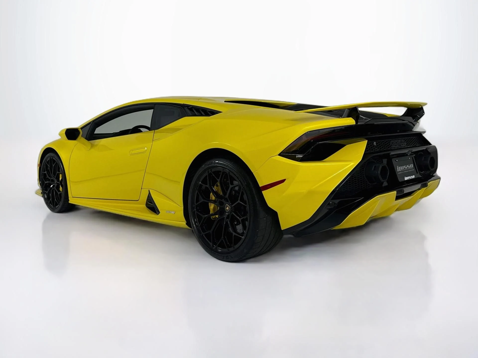 mph006_823569755_Used_2023_Lamborghini_Huracan_Tecnica_1793401502_216cbeb1a1