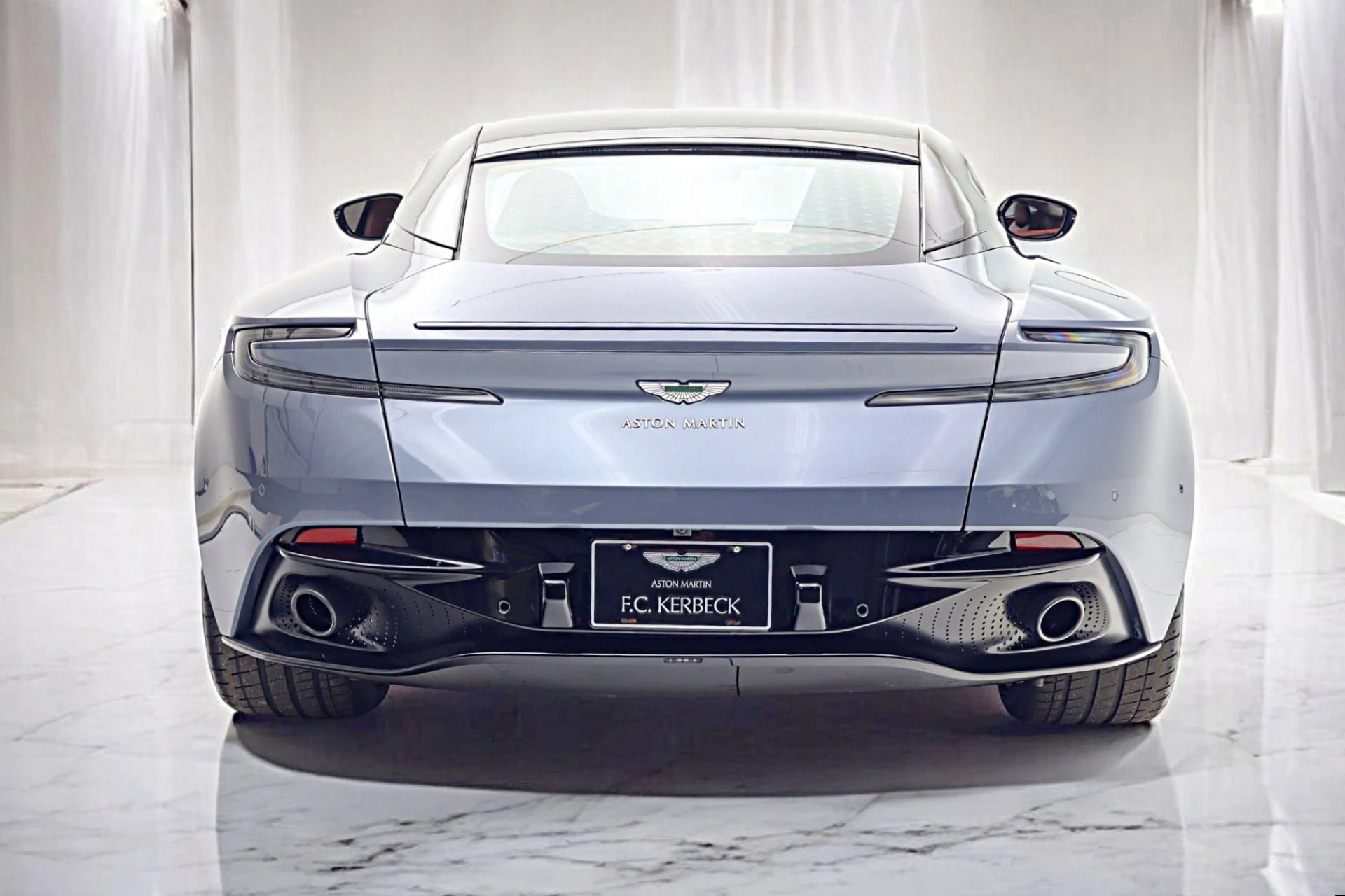 mph006_823853591_Used_2020_Aston_Martin_DB_11_AMR_294a96ff78