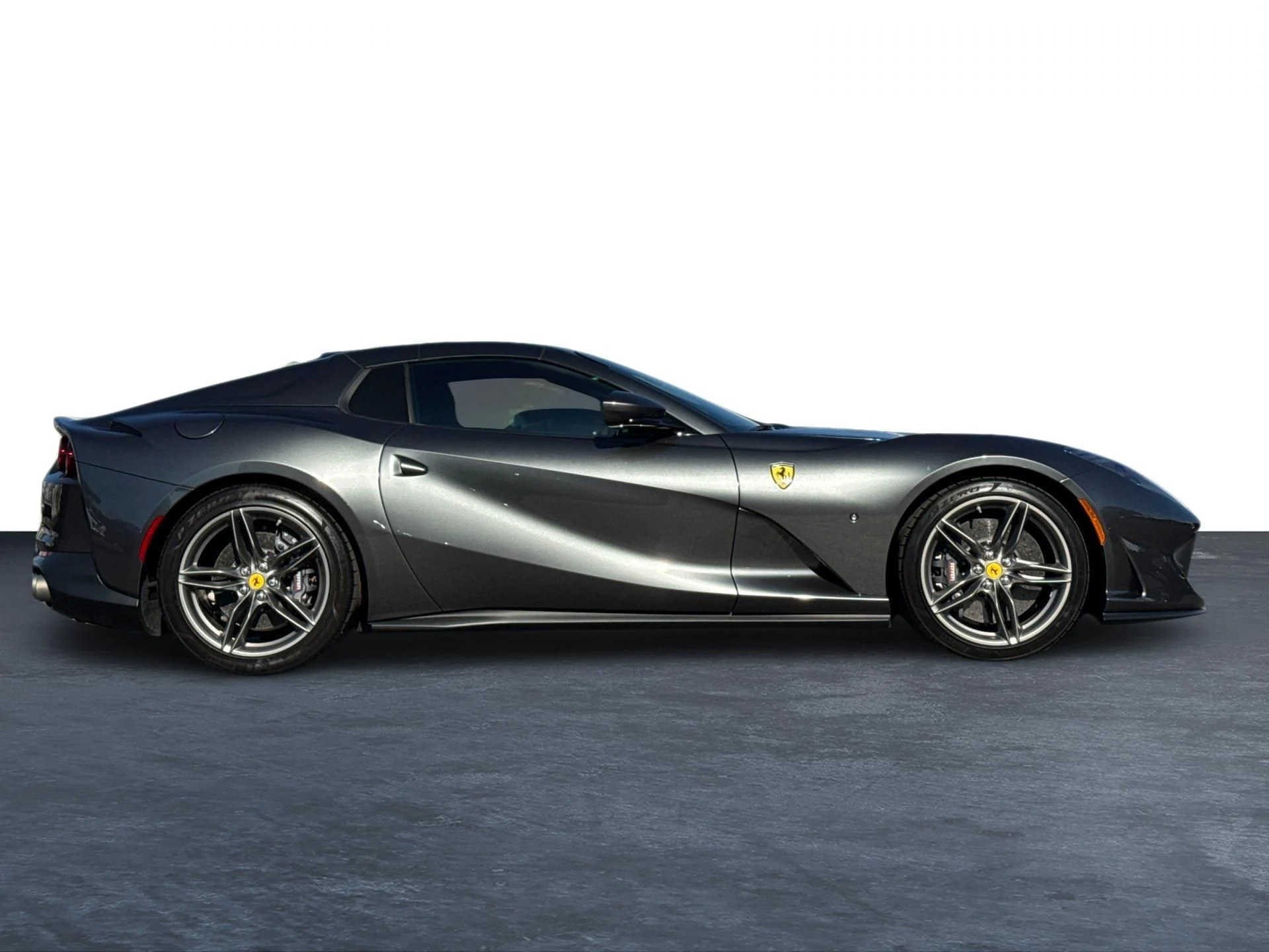 mph006_823887503_Used_2022_Ferrari_812_GTS_1756563212_f5d199bf77