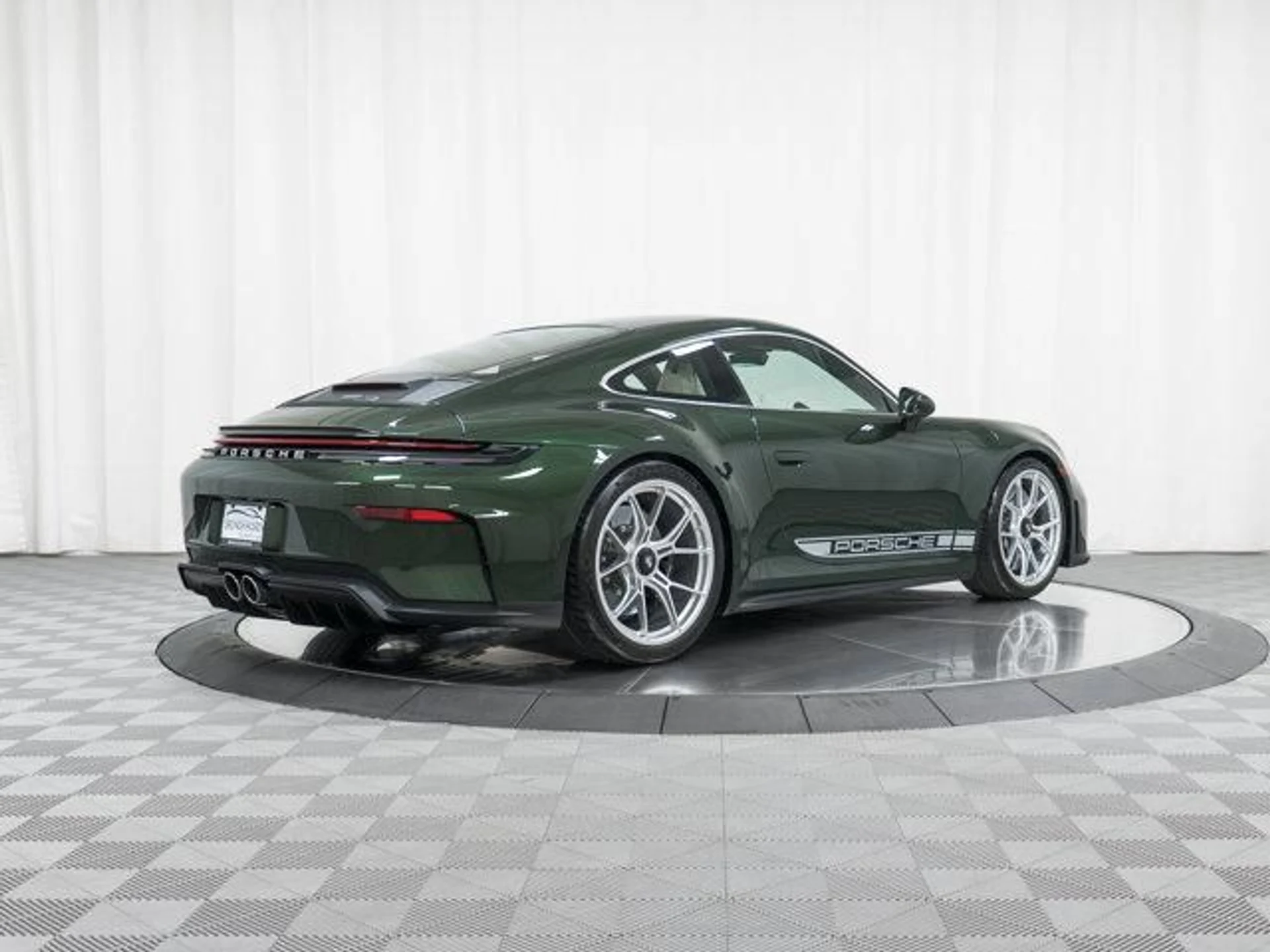 mph006_835845720_h_G_bn_E_Dc_D_Gz_Rrc_FG_Pcq8_Q9_Px_Pf_U_7f05164405