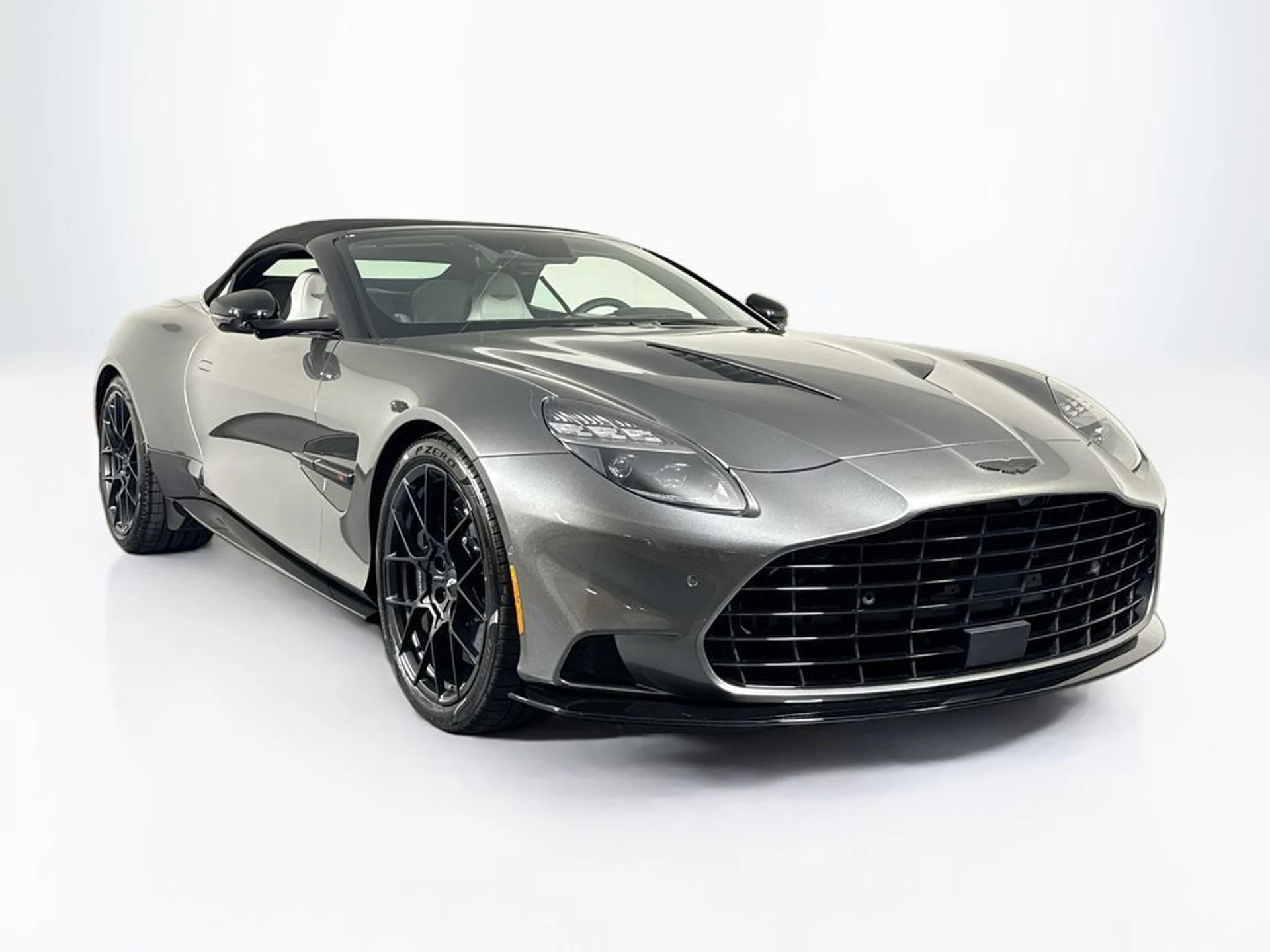 mph006_836683712_new_2027_aston_martin_vanquish_volante_11350_23067135_7_1024_c9fb60ea08