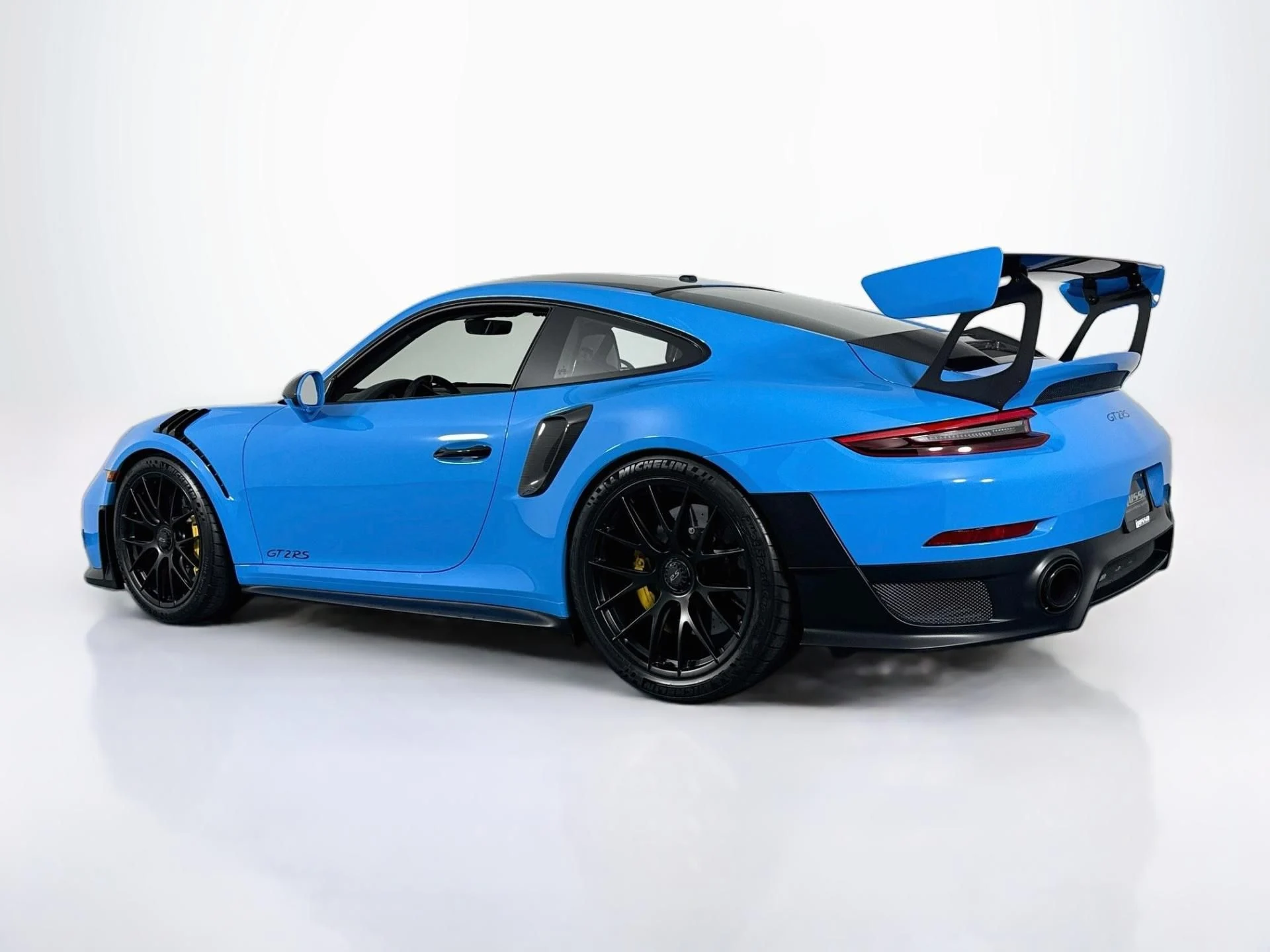 mph006_841276925_Used_2019_Porsche_911_GT_2_RS_1785958180_402fa4e33e