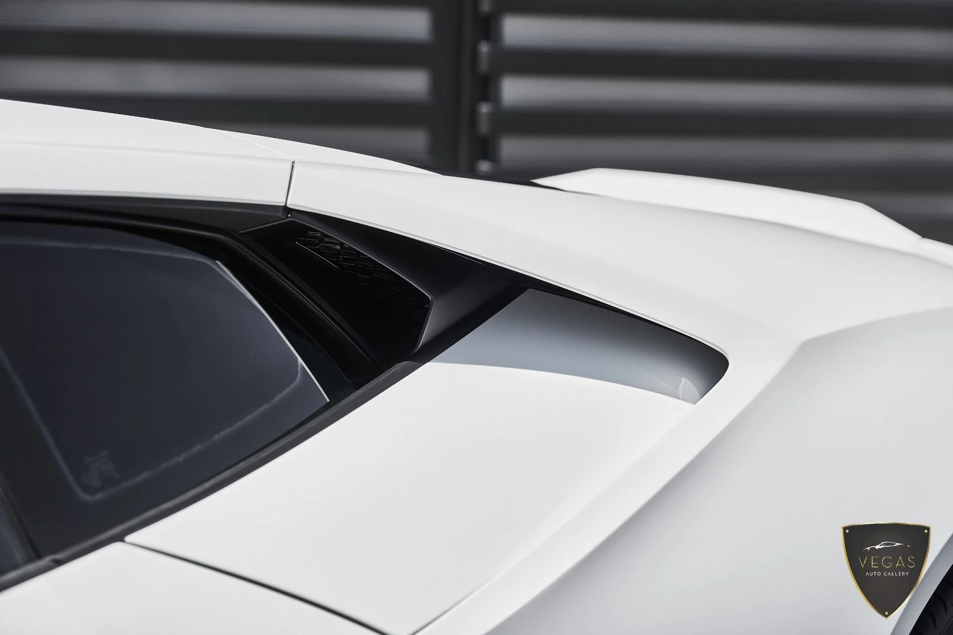 mph006_847545684_Used_2022_Lamborghini_Huracan_EVO_Base_1782344248_e5ce8d0b34
