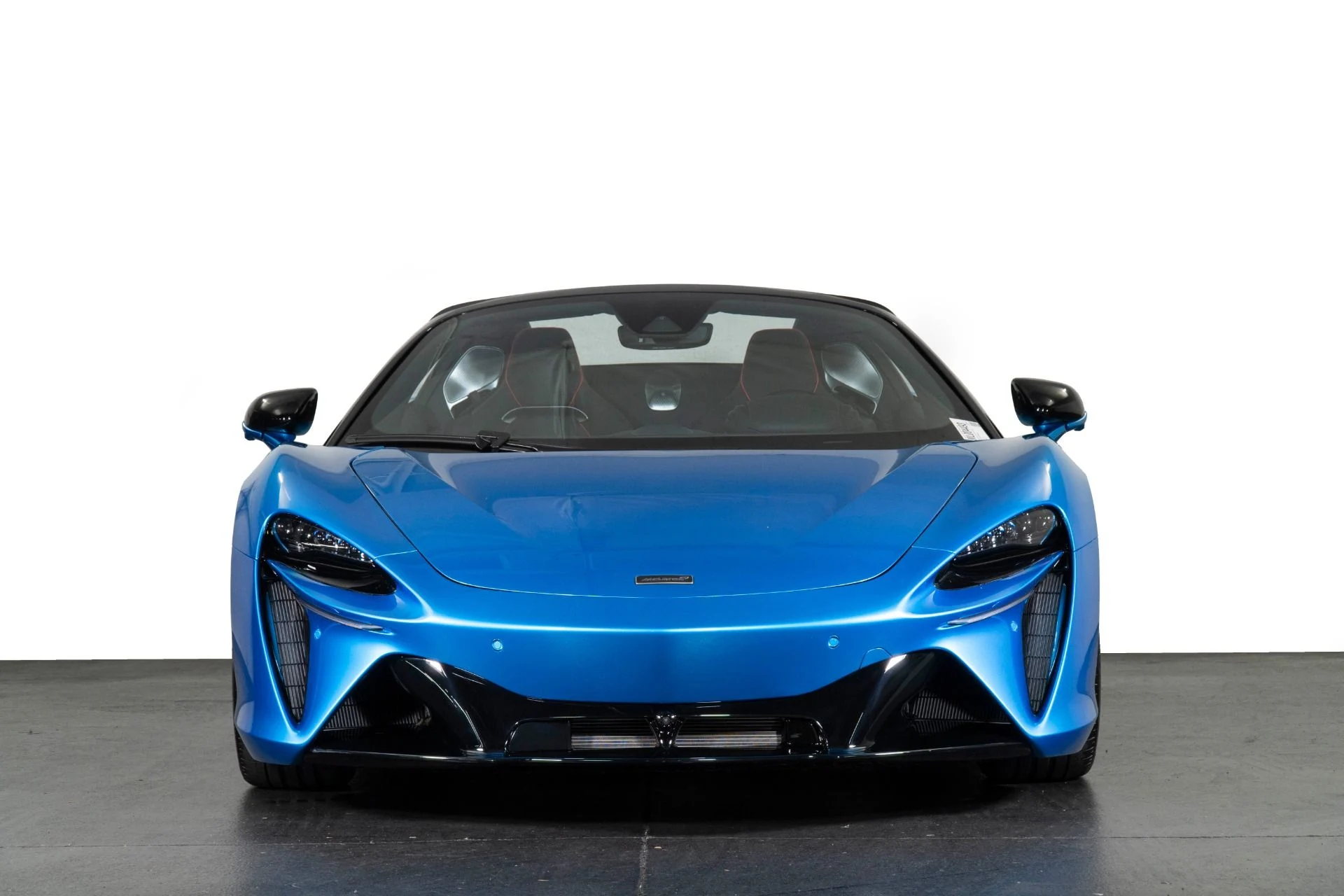 mph006_8618442_New_2026_Mc_Laren_Artura_1777652609_5fa4abba1a