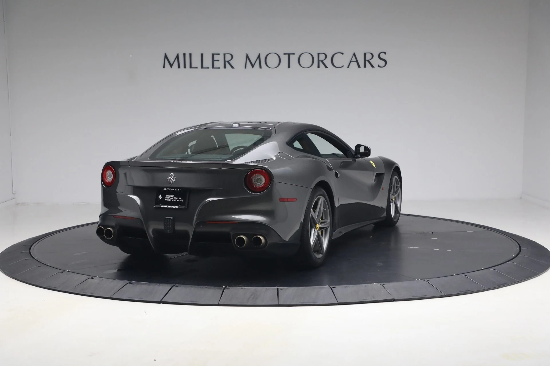 mph006_863751954_Used_2014_Ferrari_F12berlinetta_1784557608_668e9dc81f