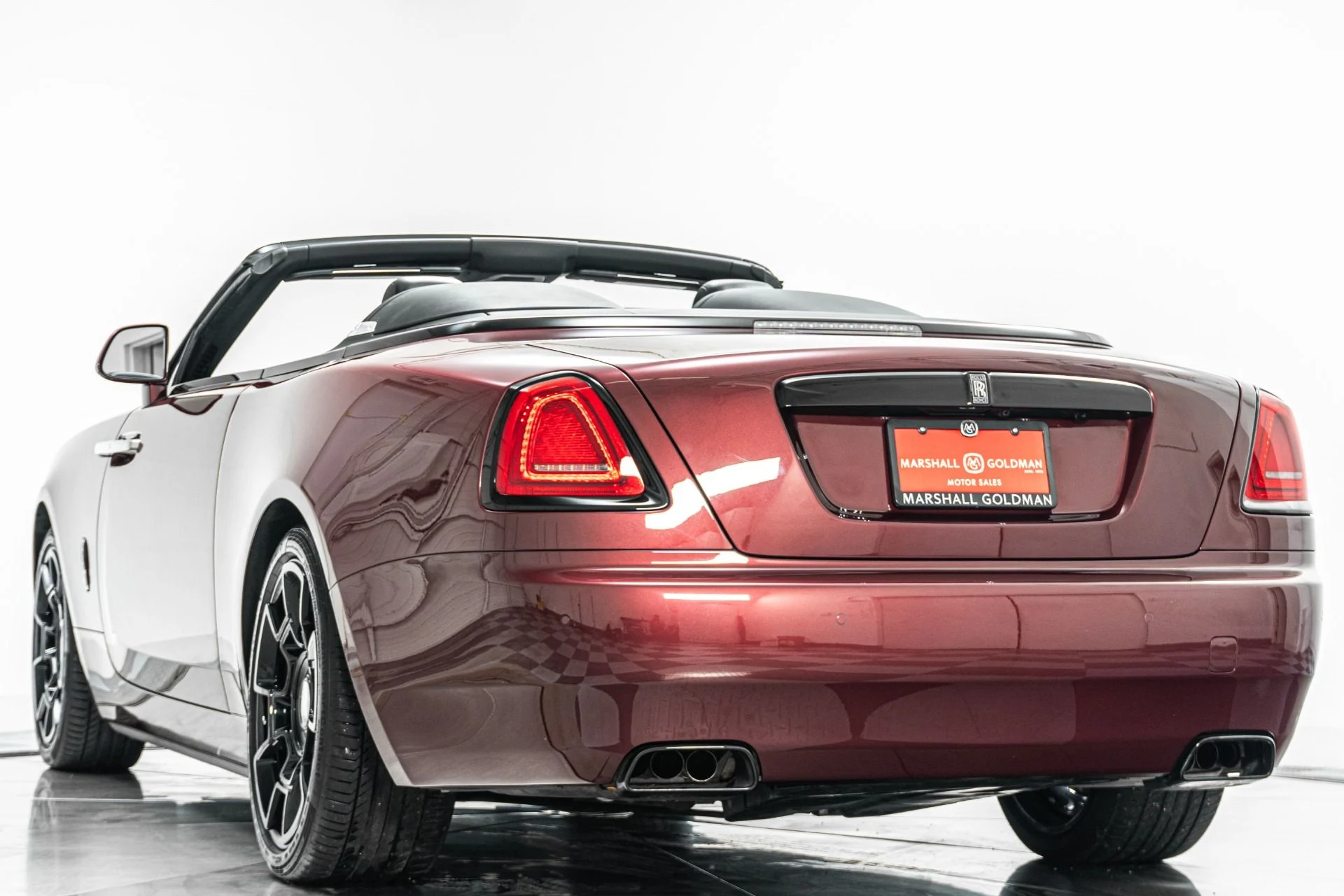 mph006_865079603_Used_2019_Rolls_Royce_Dawn_Black_Badge_1773693933_e2f37360c6