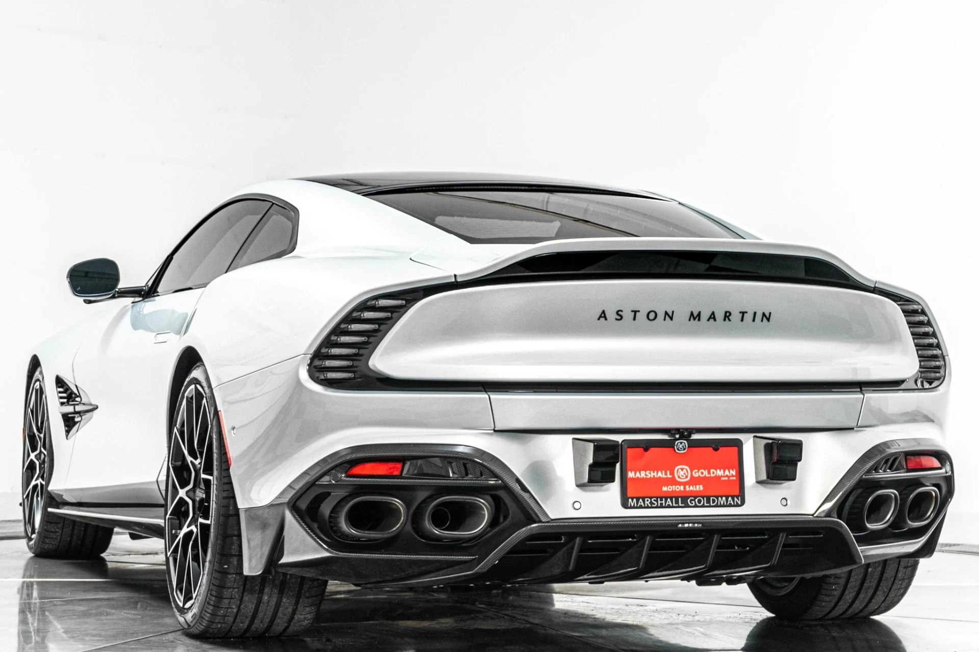 mph006_867595863_Used_2025_Aston_Martin_Vanquish_Huge_542_K_MSRP_Low_Miles_Extensive_Carbon_Fiber_1786477789_b344ee5e99