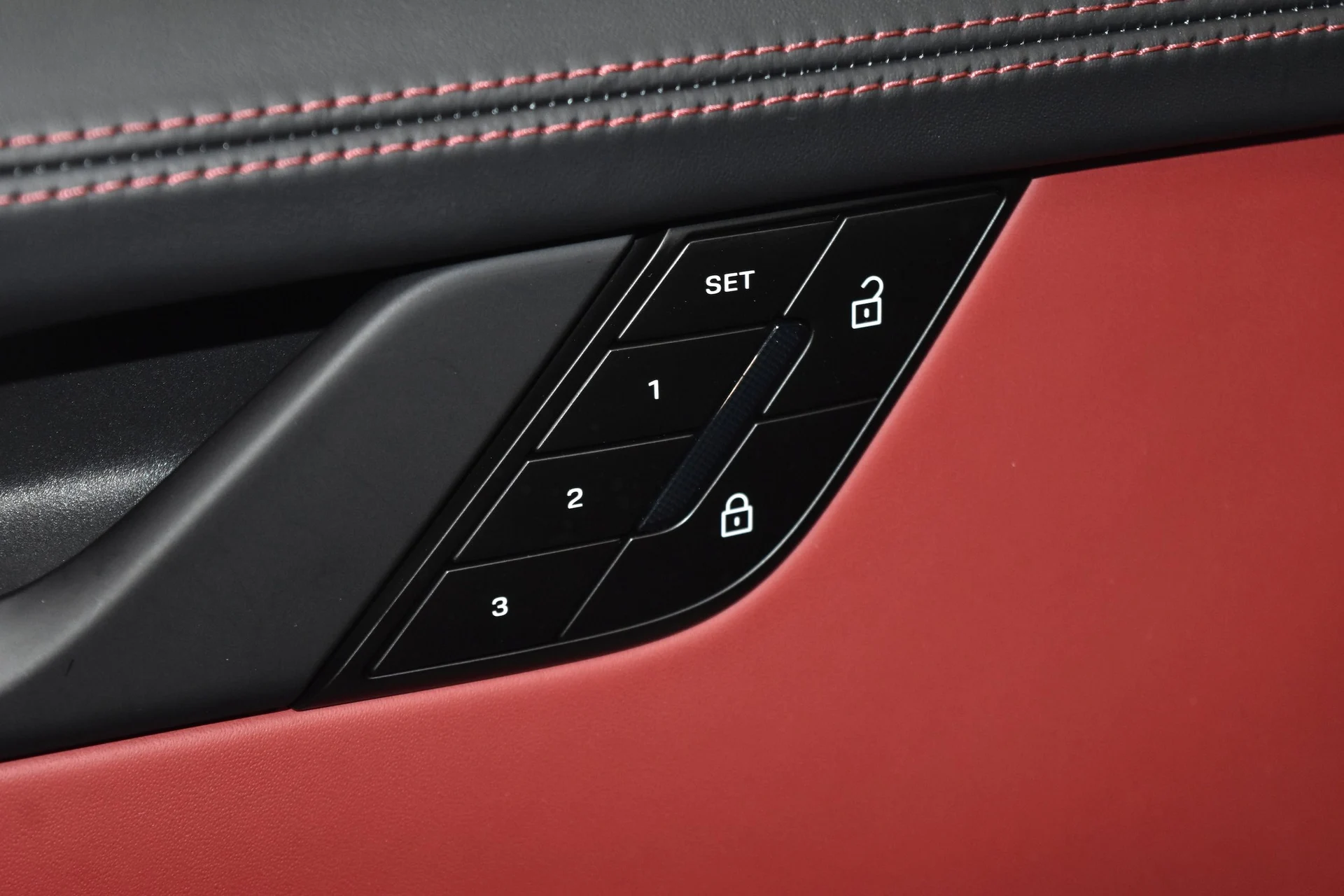 mph006_868562900_0b80a03499034c705fefbb67ca0ac747x_f3c65aa375