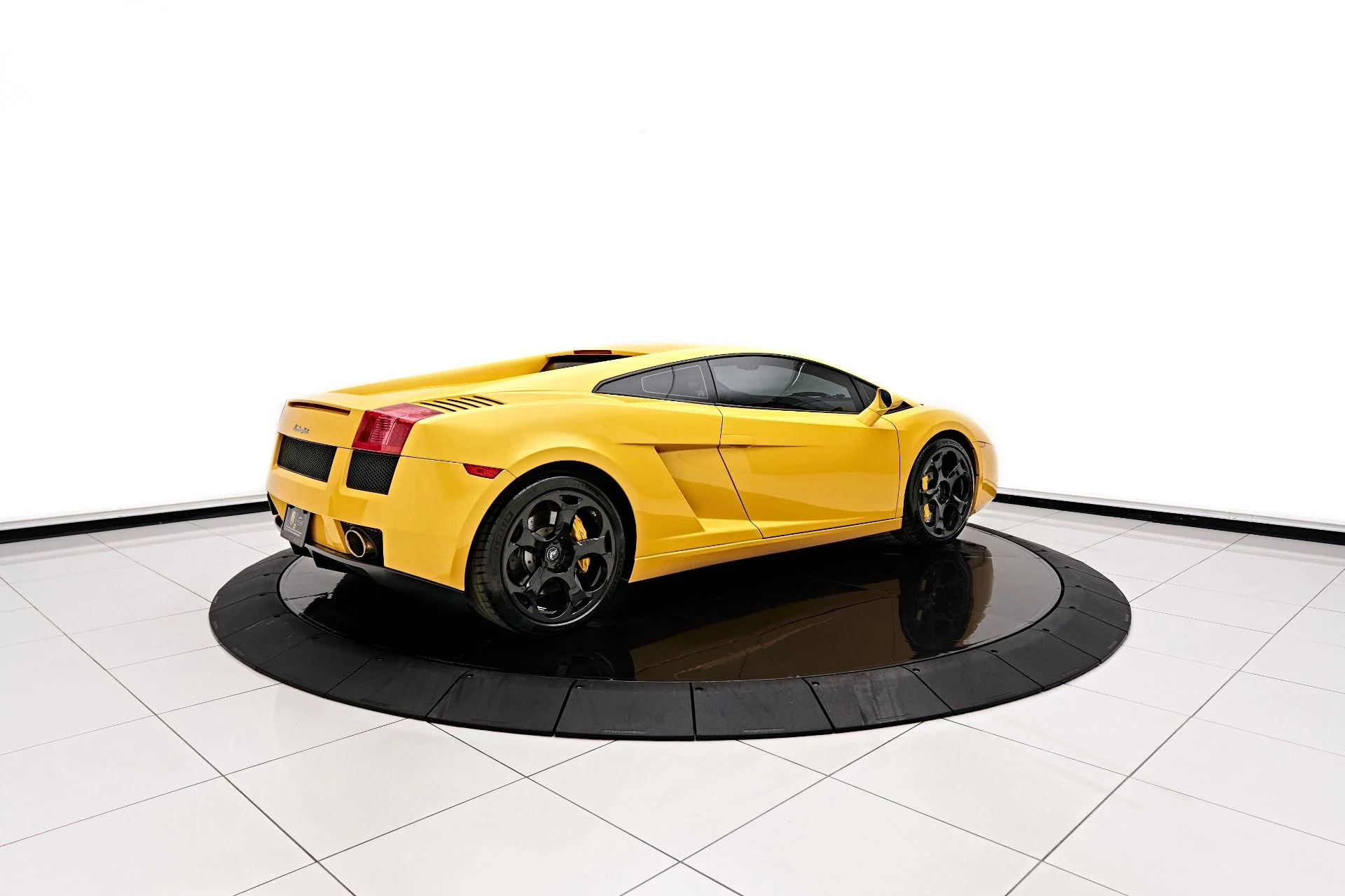 mph006_875606729_Used_2005_Lamborghini_Gallardo_1703127301_ecfba87b6c