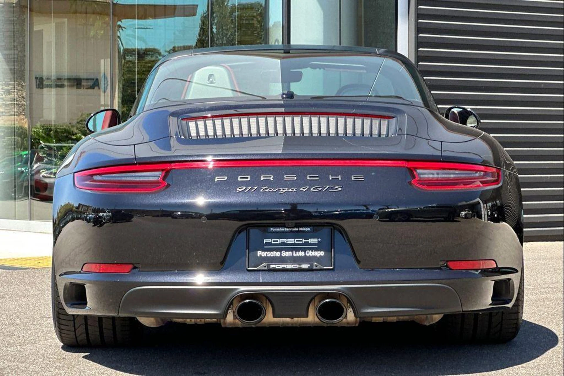 mph006_87887482_9_QX_00_Qty_BH_2x3_Op_B72_CTA_Vq_Eh_I_cf5d0eb36c