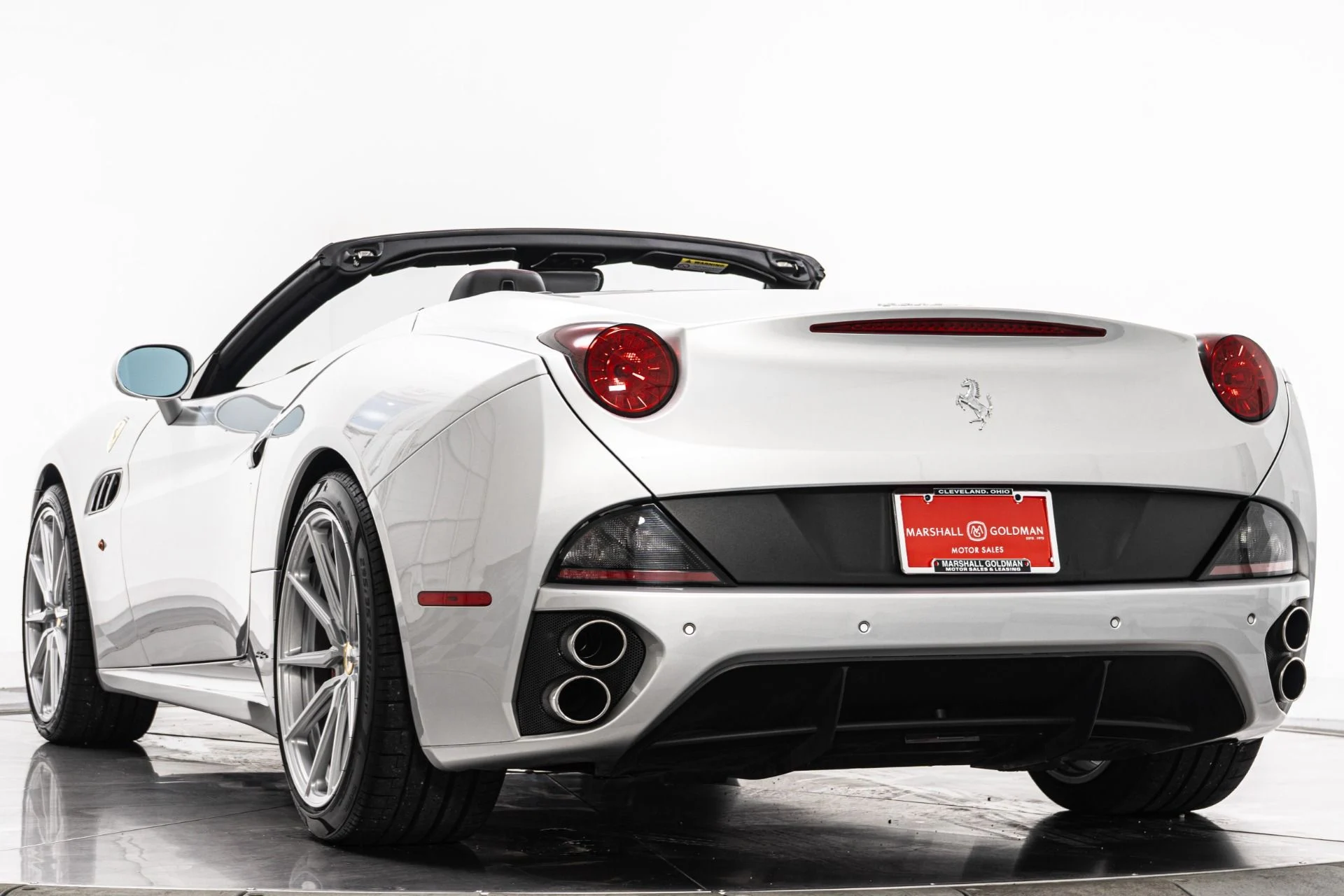 mph006_880332984_Used_2013_Ferrari_California_Vossen_Wheels_Daytona_Seats_Red_Daytona_Bars_1756329432_bb4bab9865