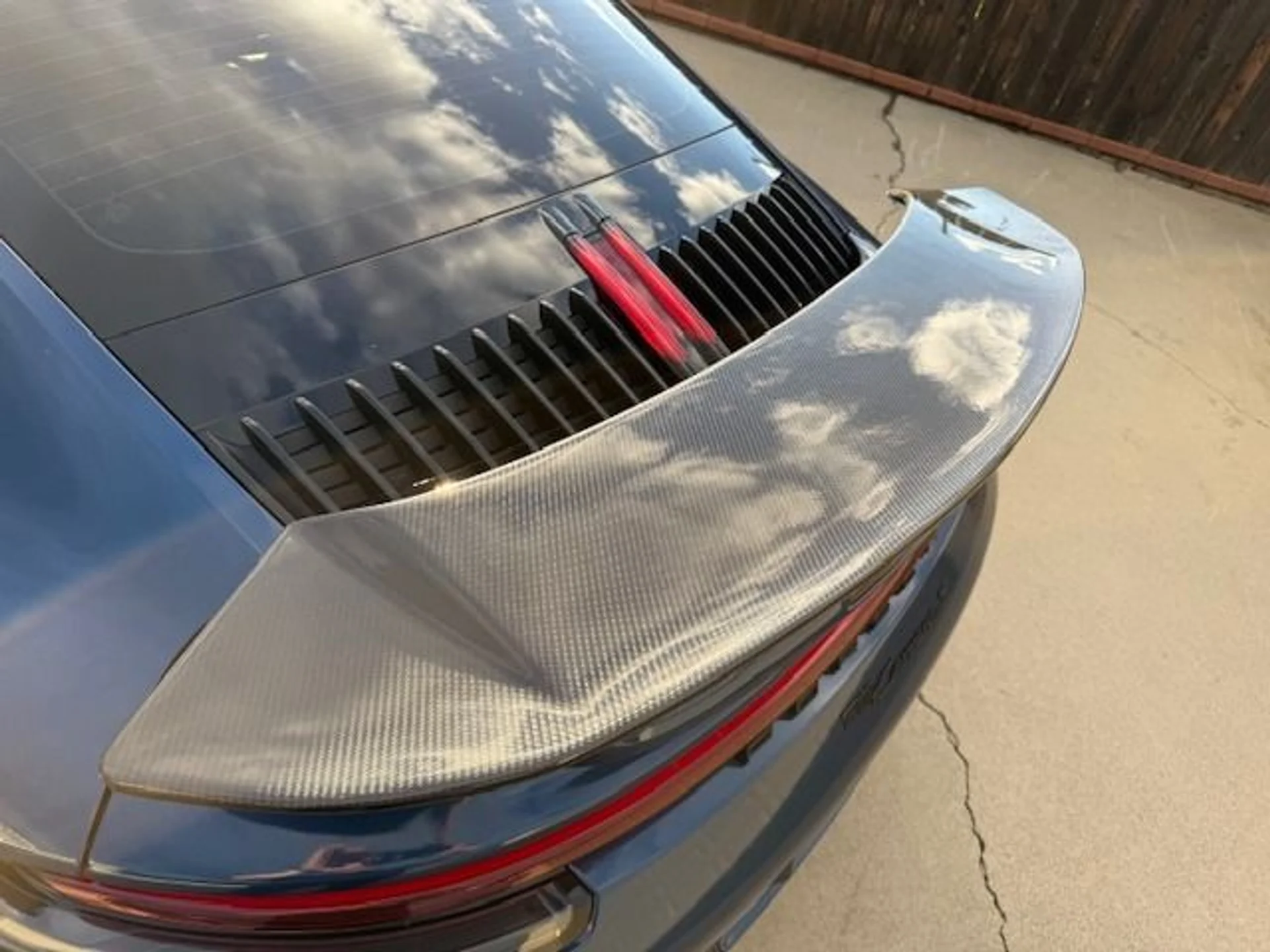 mph006_885441505_Used_2020_Porsche_911_Carrera_S_1764025934_7869e354f1