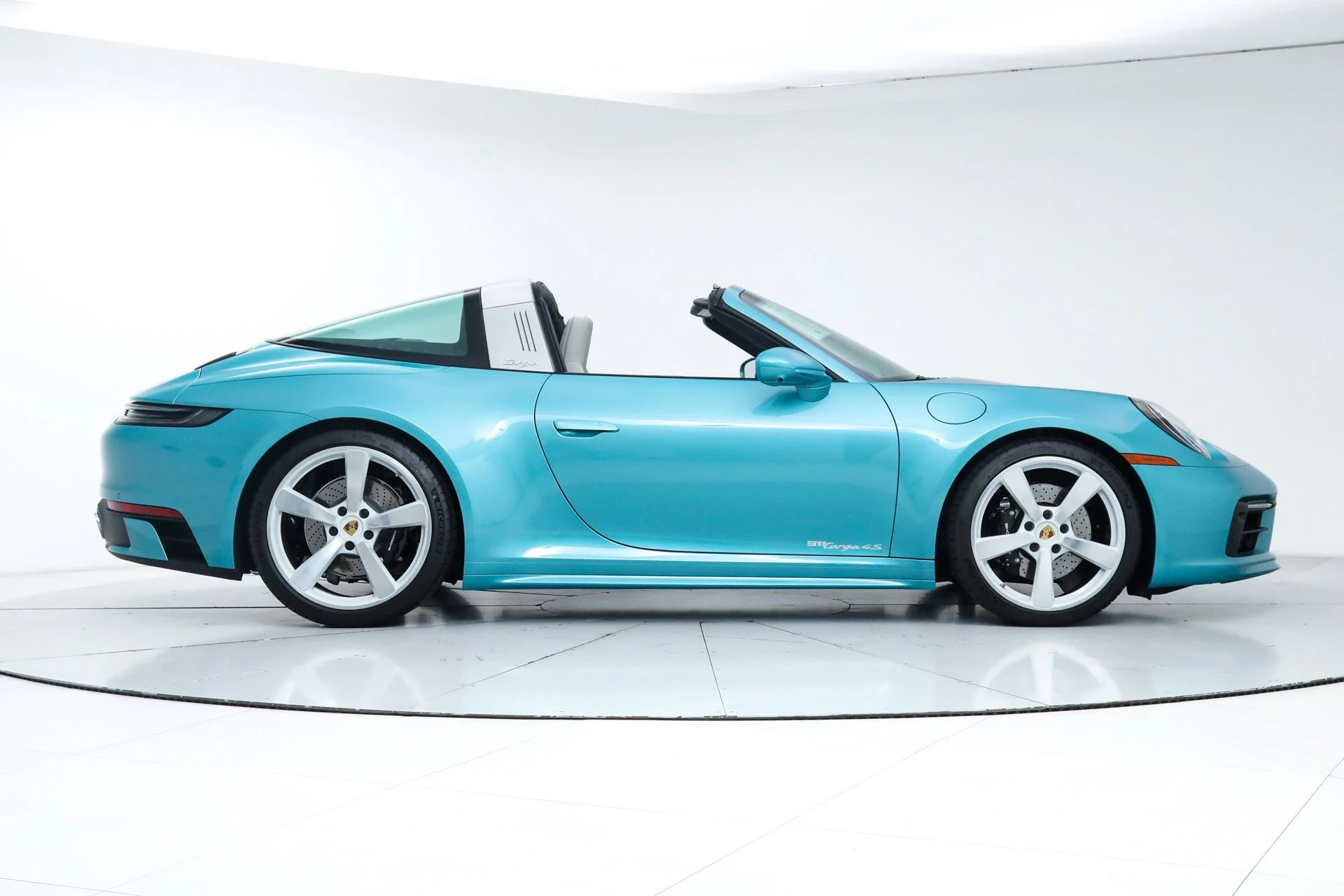 mph006_889671828_45ee172b00c91267fae6b2532197d751_edf1005f13