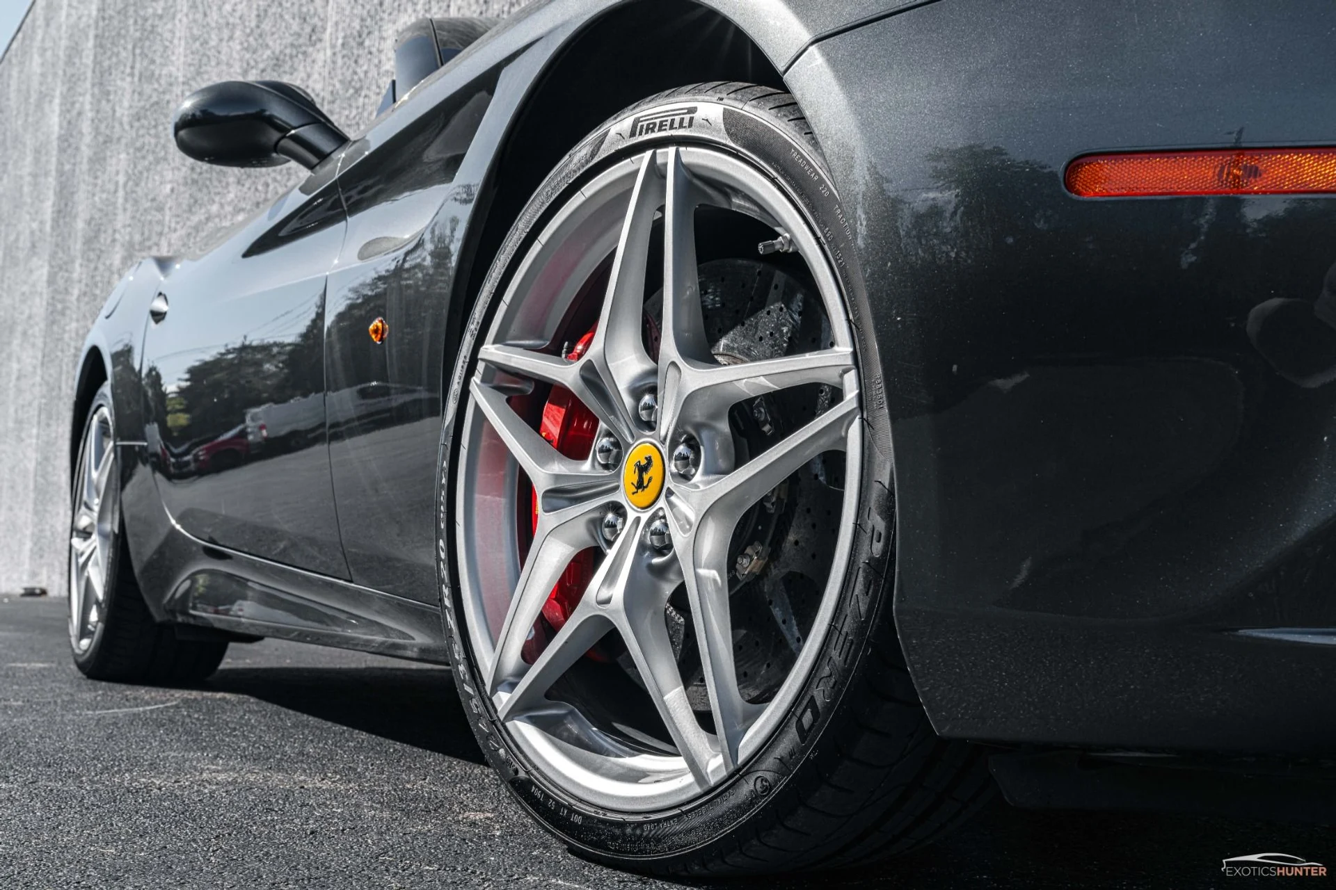 mph006_889950025_Used_2015_Ferrari_California_T_w_Carbon_Steering_Wheel_Magneride_Reverse_Cam_20in_Wheels_1746820122_d421bc2fb0