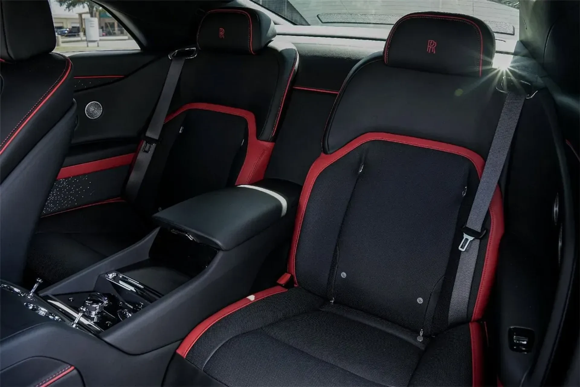 mph006_890298716_964b989647f54f298cbcd8811031a32d_ac8797a429