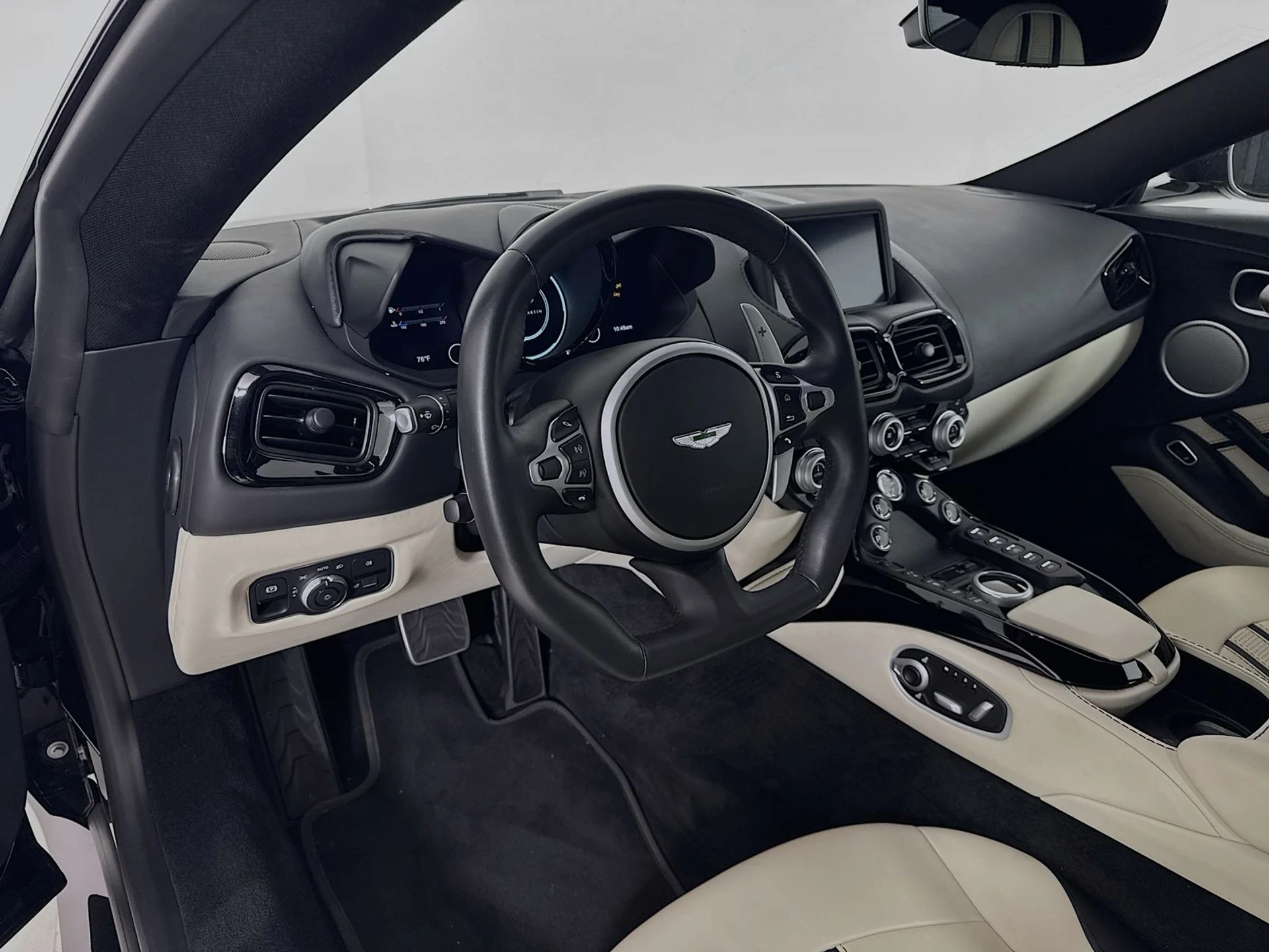 mph006_899716091_b42d152b1a0fb82f05cf438a180e431ax_4304252814