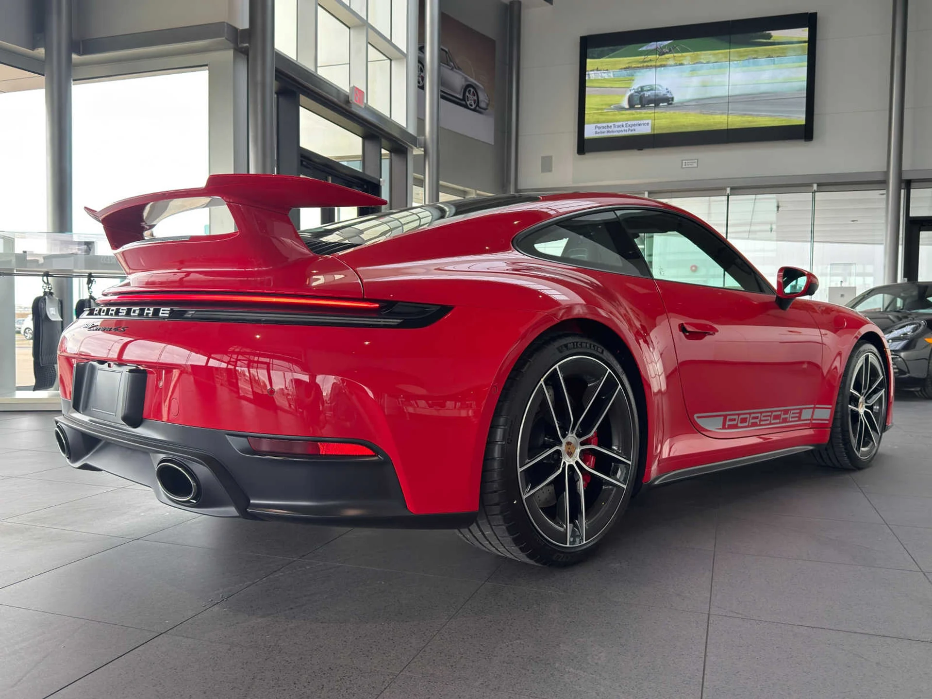 mph006_909739131_f4b034f94f091ac010f18738ec03c7a1x_be87a60a64