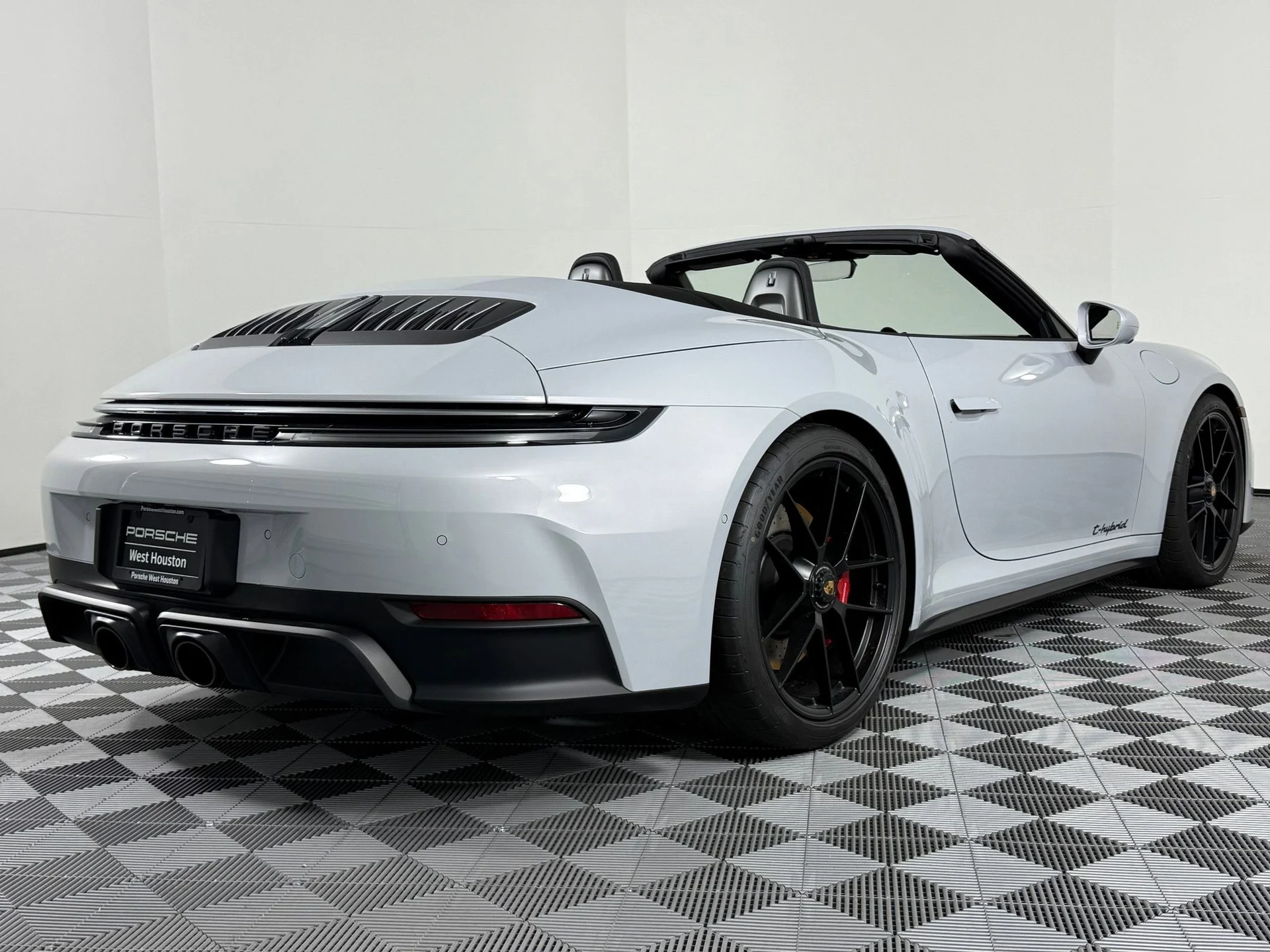 mph006_912752029_7a672e28f337252719931b536233b467x_1836c5f0c5