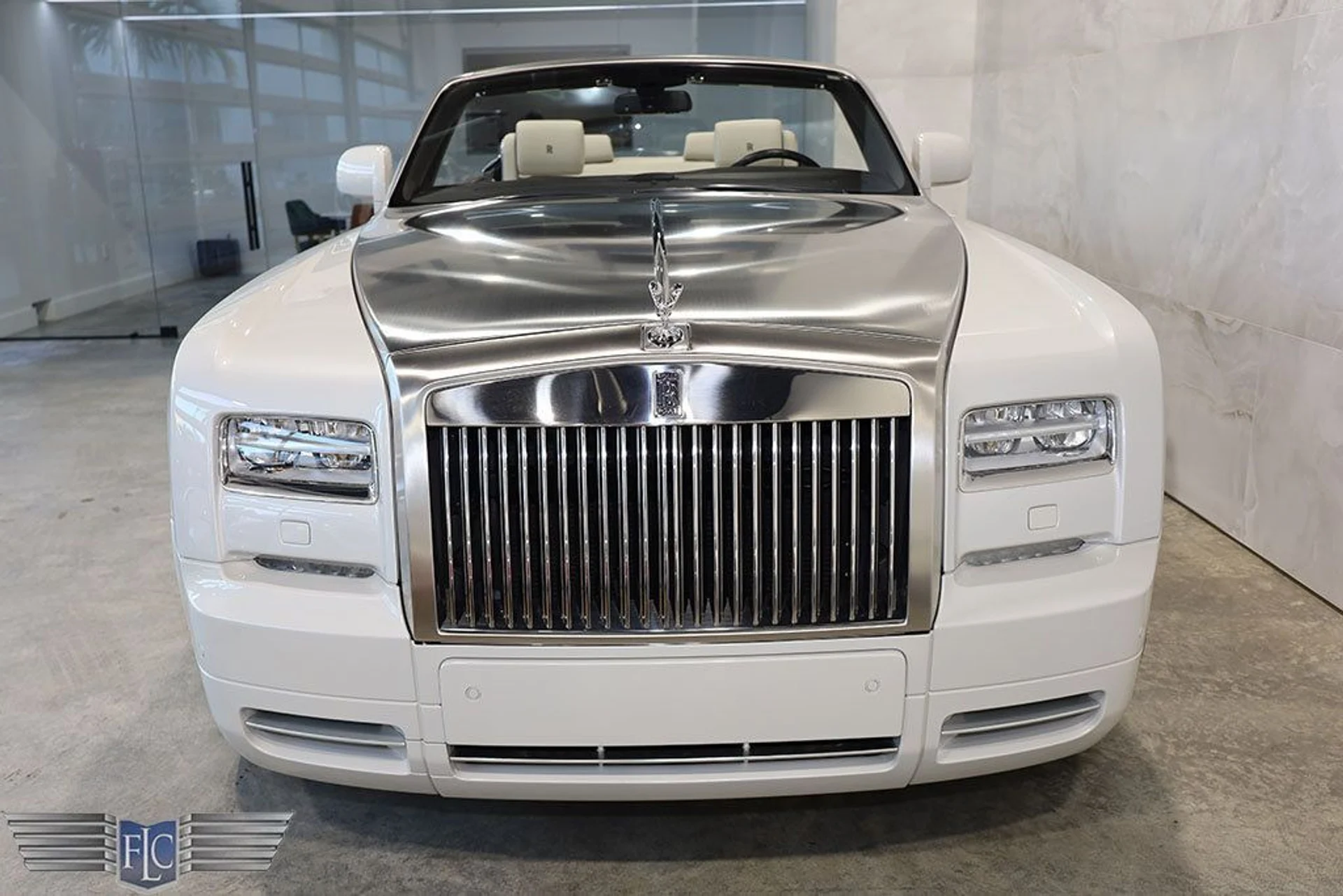 mph006_915545251_used_2013_rolls_royce_phantom_drophead_coupe_9689_22223521_7_1024_a16c332c68