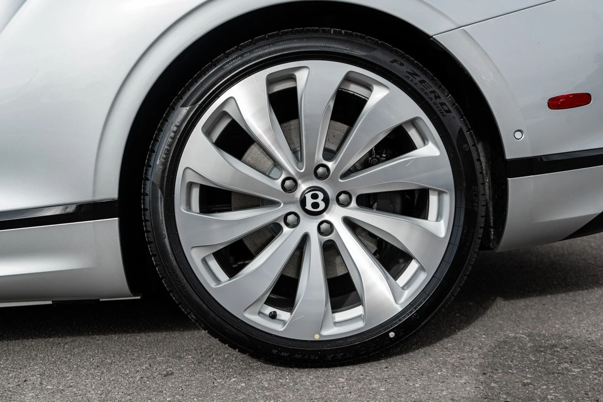 mph006_926466513_18cd1f1d_061a_46ea_986b_c069bcea1b85_50648f24e8