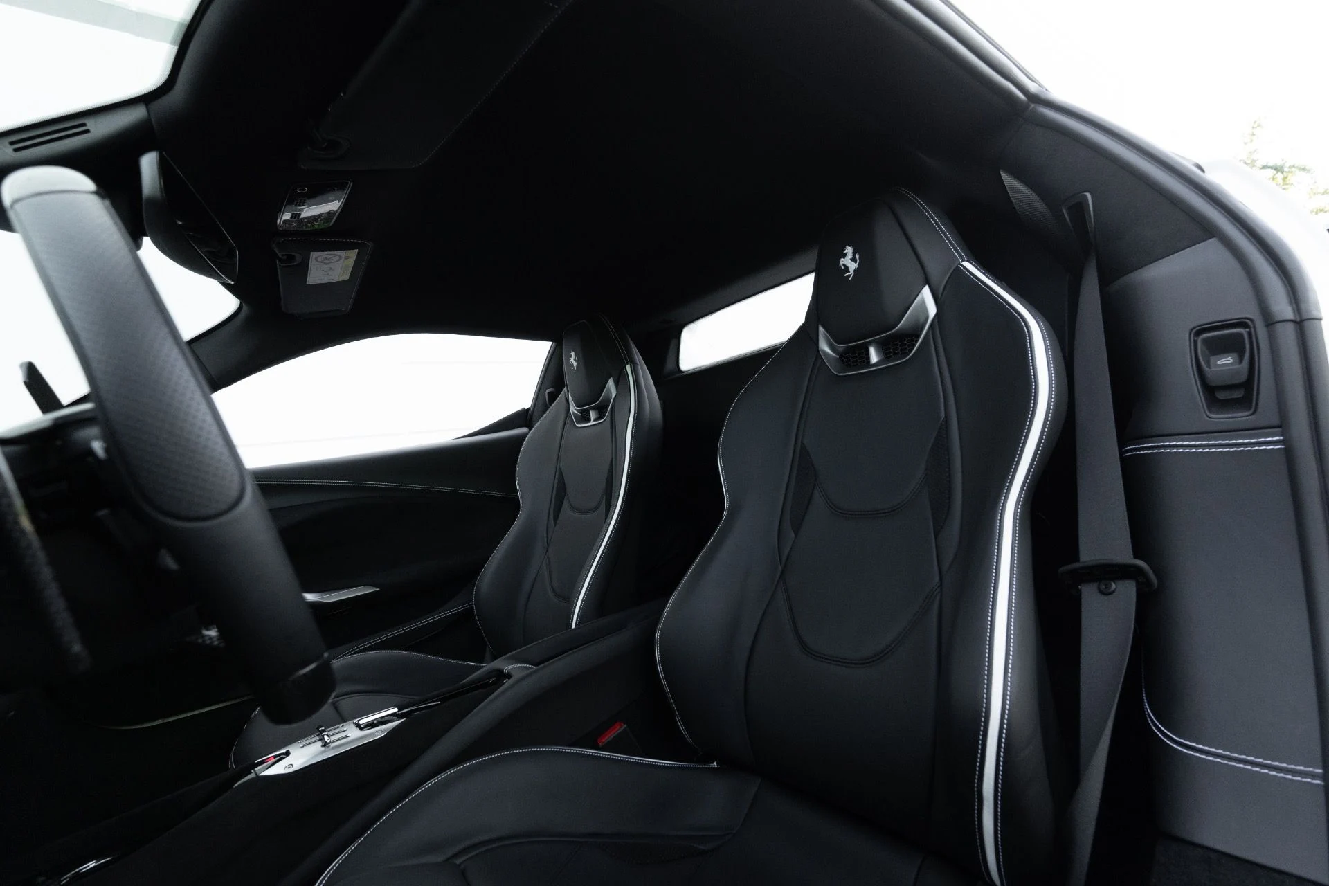 mph006_92768008_Used_2025_Ferrari_296_GTB_1761682901_0c69f3f11e