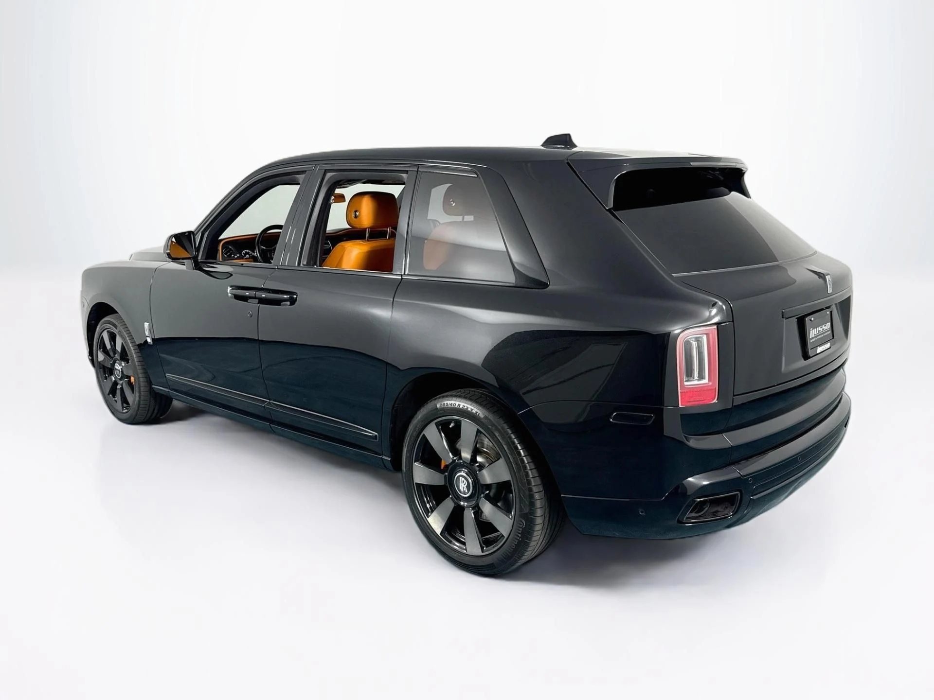 mph006_930469440_Used_2020_Rolls_Royce_Cullinan_1791412682_ce076f7432
