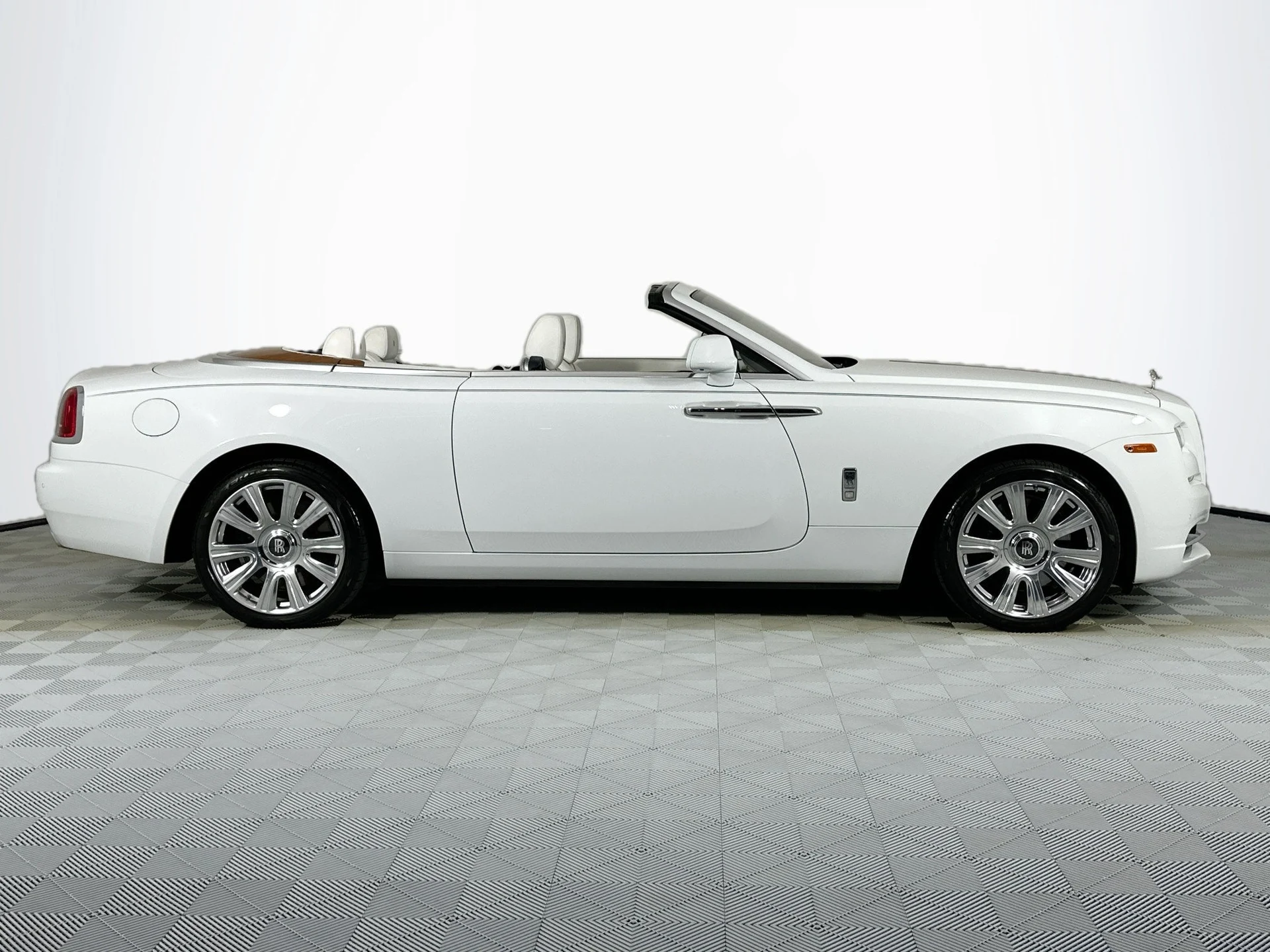 mph006_938595008_7_720a244b95