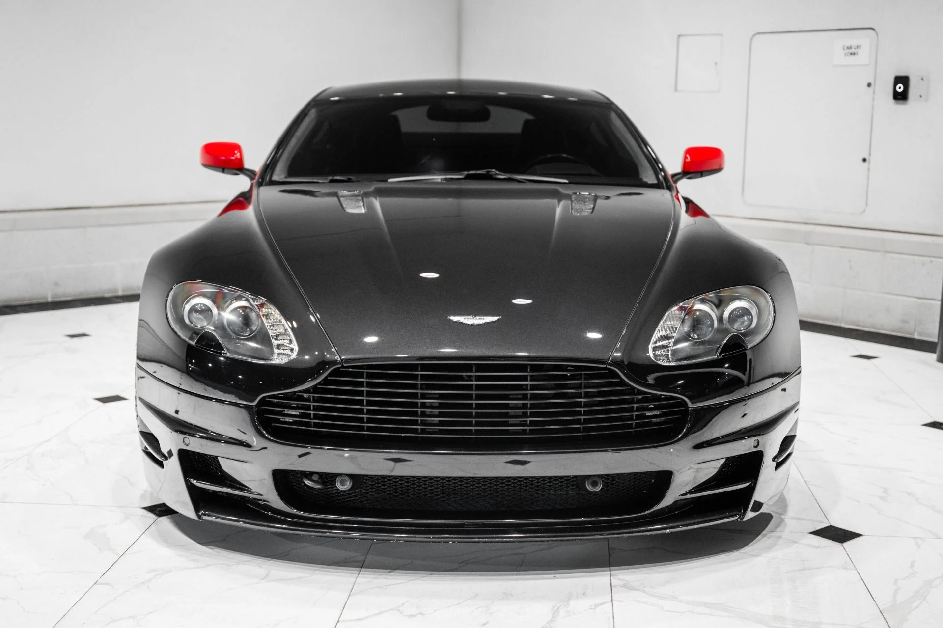 mph006_941121708_Used_2009_Aston_Martin_V8_Vantage_1772034364_9009c0555c