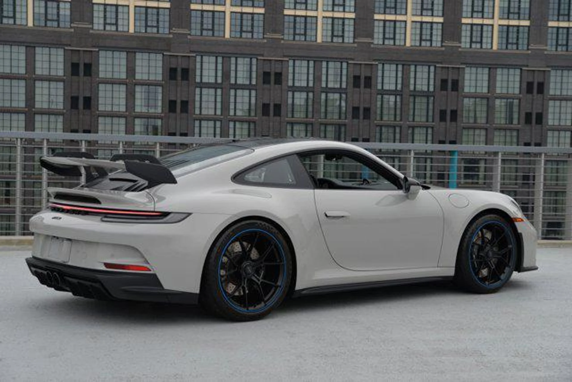 mph006_941140805_TB_0nw_M2_Dun_R8_NU_Vfam3_CN_Kd_y_Tw_fb09991a4e