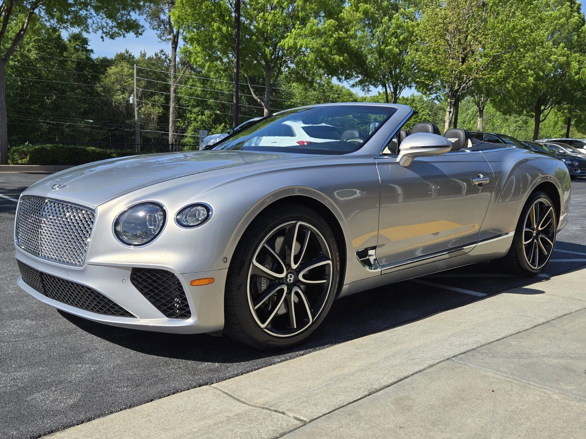 mph006_95946003_830450a023390deae2021a577924b634x_11d1336955