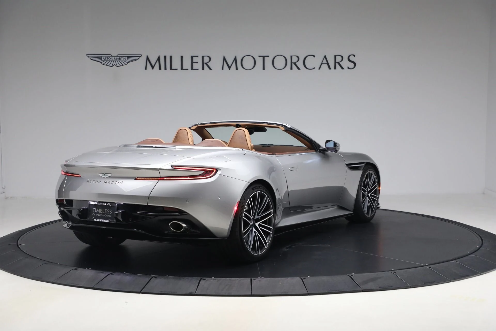 mph006_968483835_Used_2024_Aston_Martin_DB_12_Volante_1792860584_cf7458de6d
