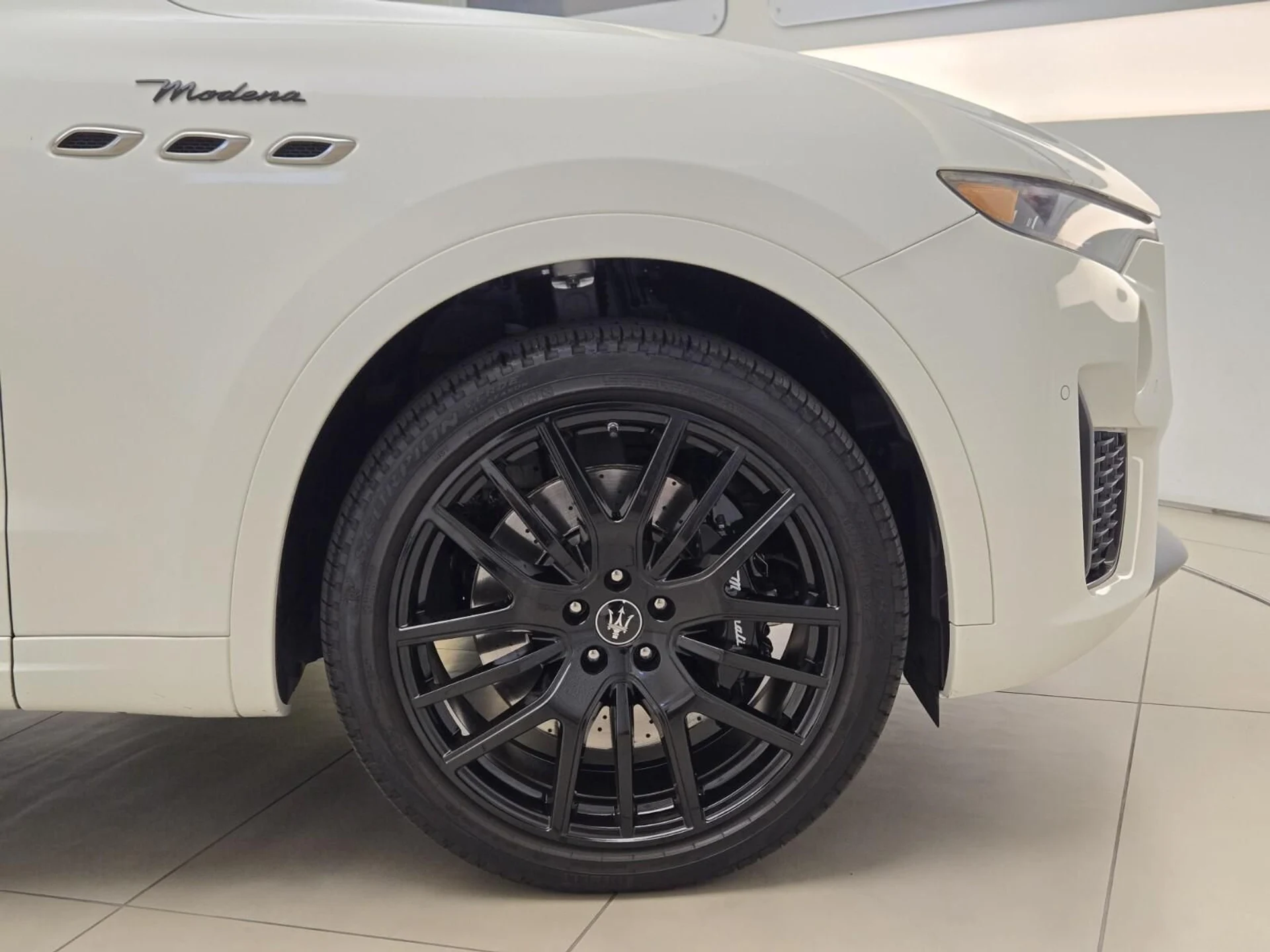 mph006_96871906_Used_2023_Maserati_Levante_Modena_1791870029_227a0f94ae