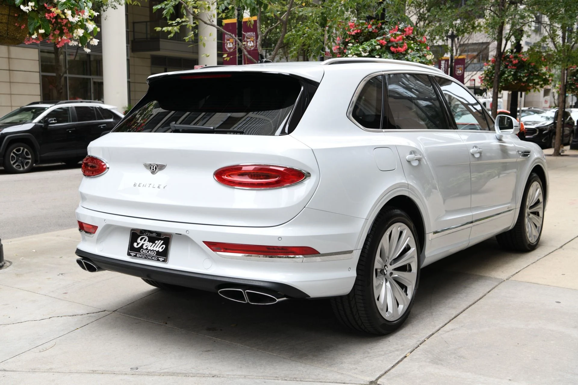 mph006_969390760_Used_2024_Bentley_Bentayga_Azure_V8_1756931532_b9e78036aa