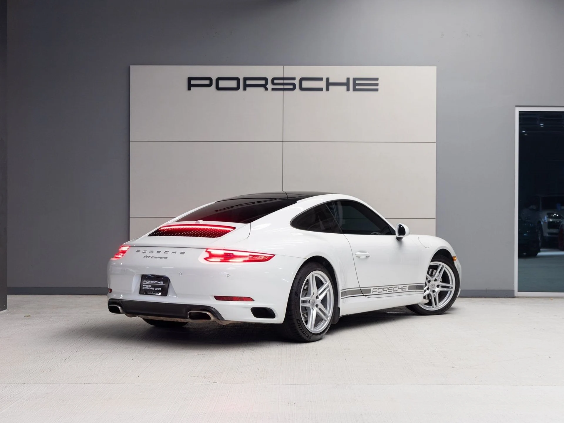 mph006_97557716_7_baa0799054