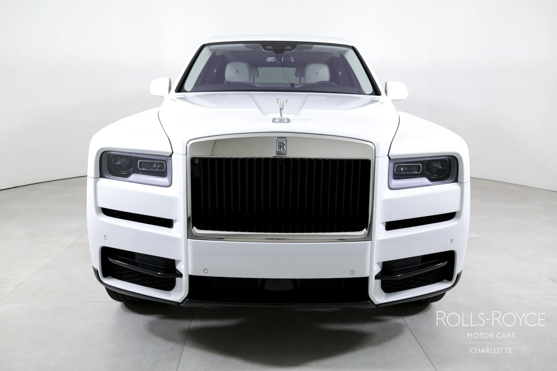mph006_977350773_Used_2023_Rolls_Royce_Cullinan_1709308127_61cb9aba97
