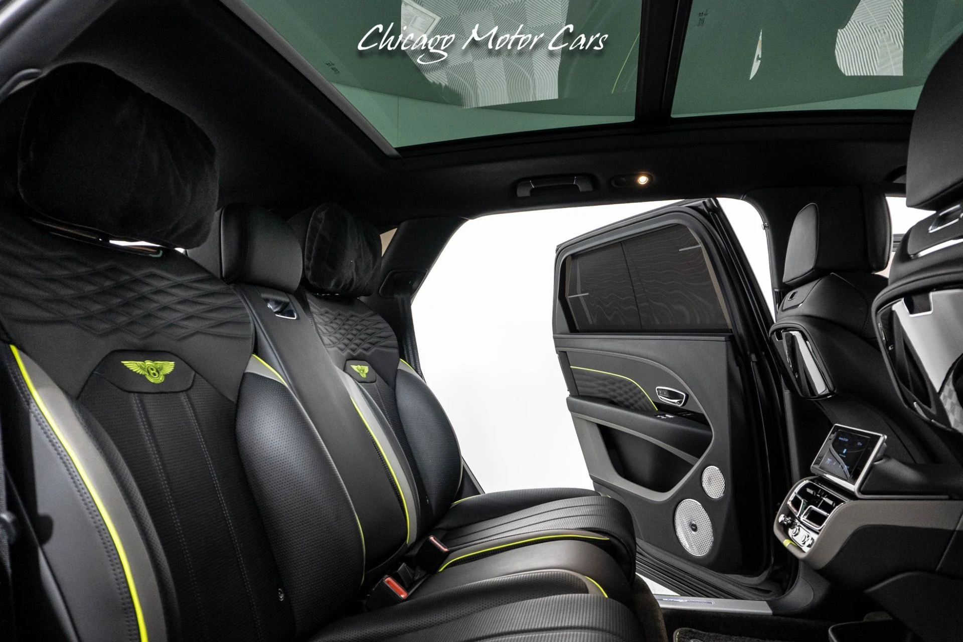 mph006_977821084_13453_p7_l_ce617cfece