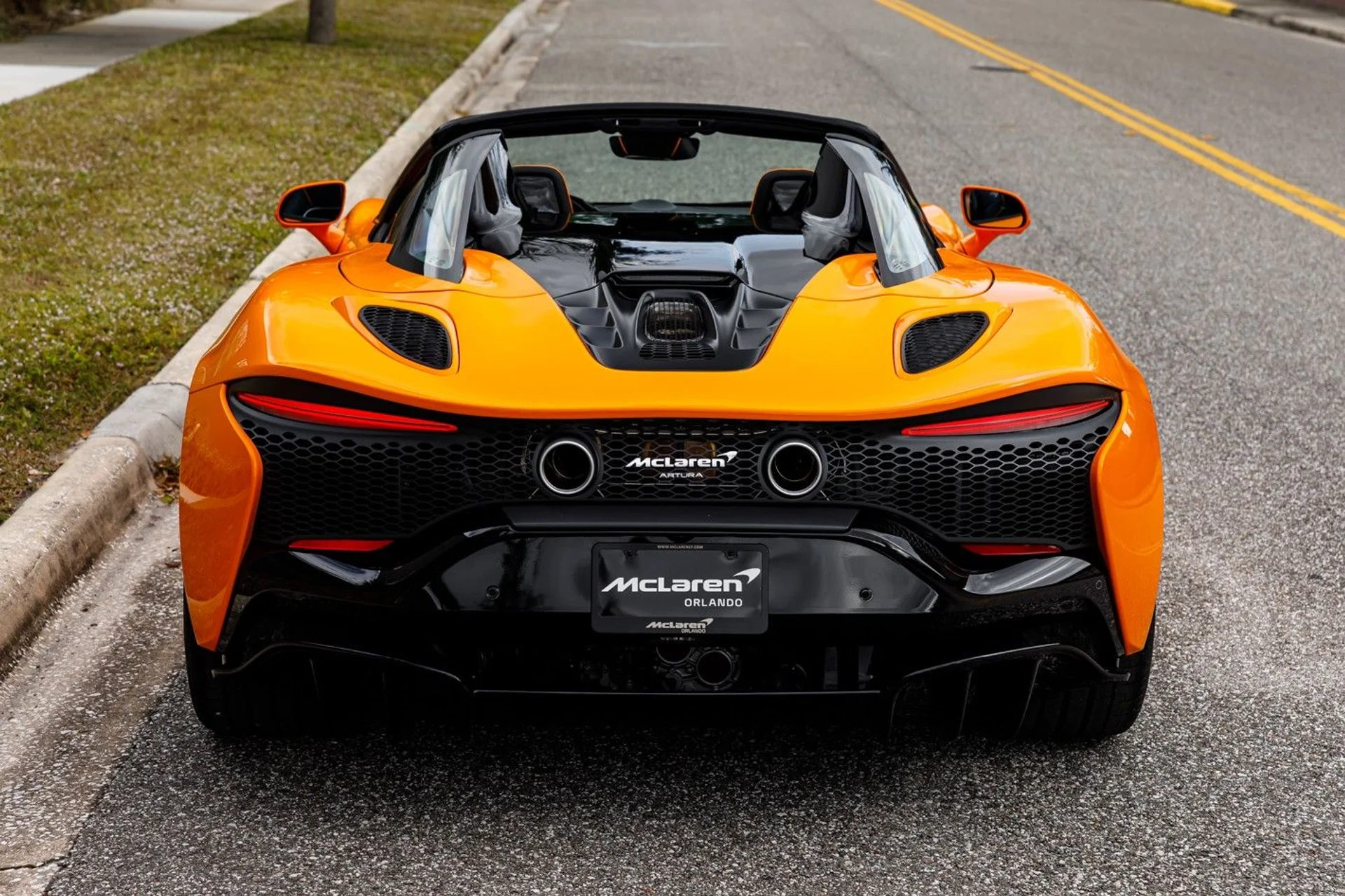 mph006_981116688_636_p7_l_001ce65daf