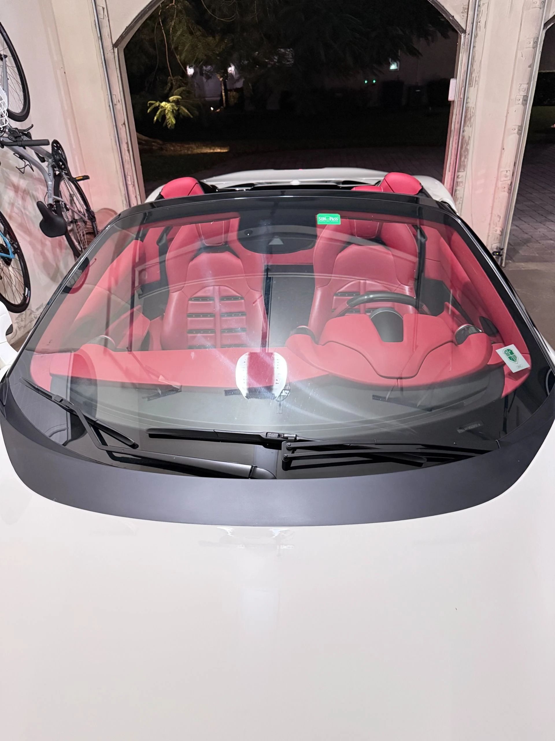 mph006_981452430_Used_2021_Ferrari_F8_Spider_1761691355_be943095da