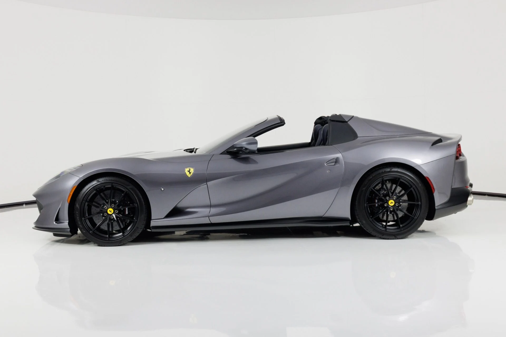 mph006_9836608_Used_2021_Ferrari_812_GTS_1778536427_d378aad576