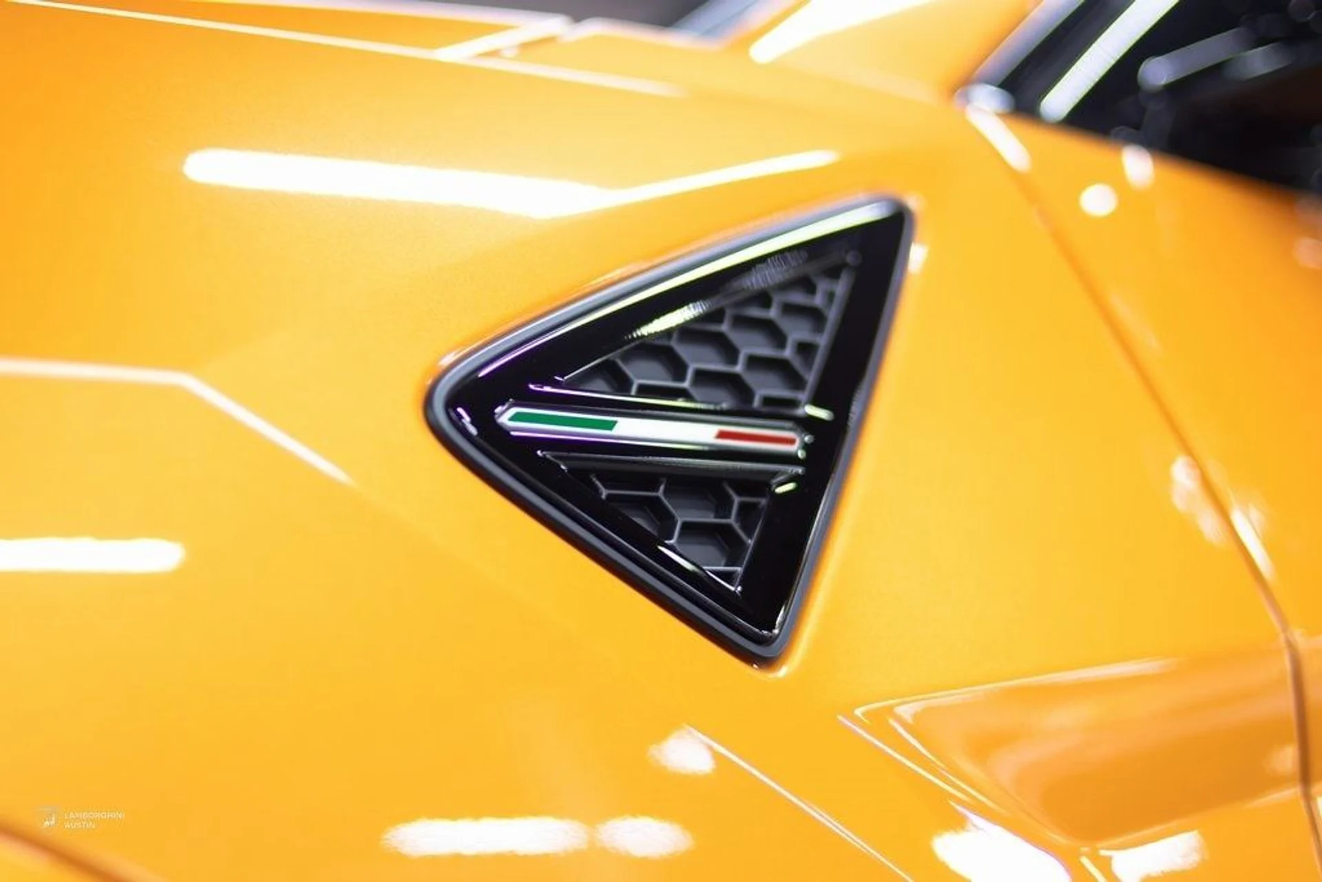 mph006_986805472_964b3a70ce4ec1856677e0a7958c15c8x_0a2a81aac9